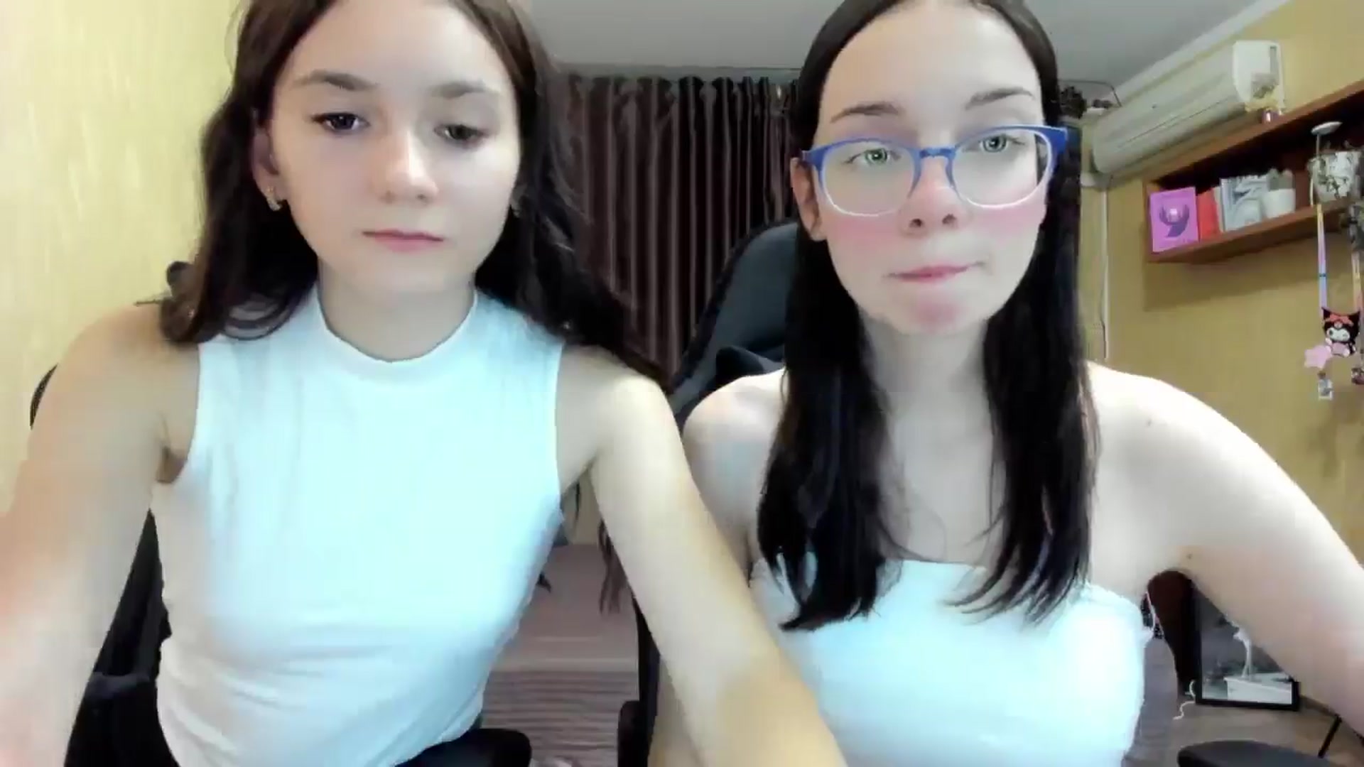 Gallery image thumbnail from Baby_Melania's myfreecams stream on, 09/10/2025, 18:51 image 14 of 20