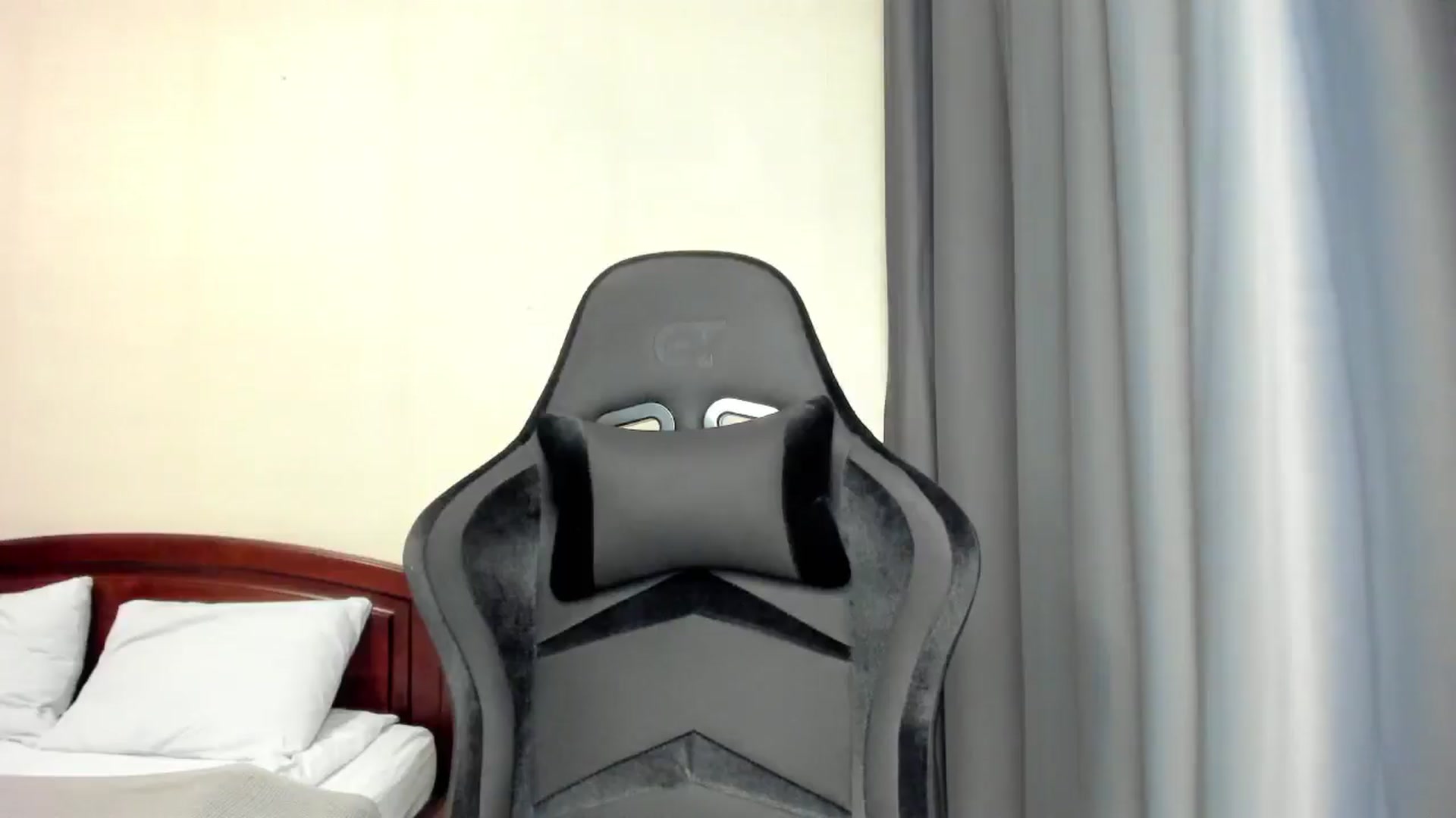 Gallery image thumbnail from Baby_Melania's myfreecams stream on, 09/13/2025, 20:16 image 9 of 20
