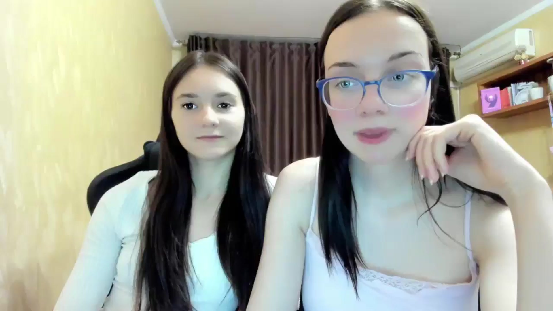 Gallery image thumbnail from Baby_Melania's myfreecams stream on, 09/17/2025, 22:12 image 1 of 20