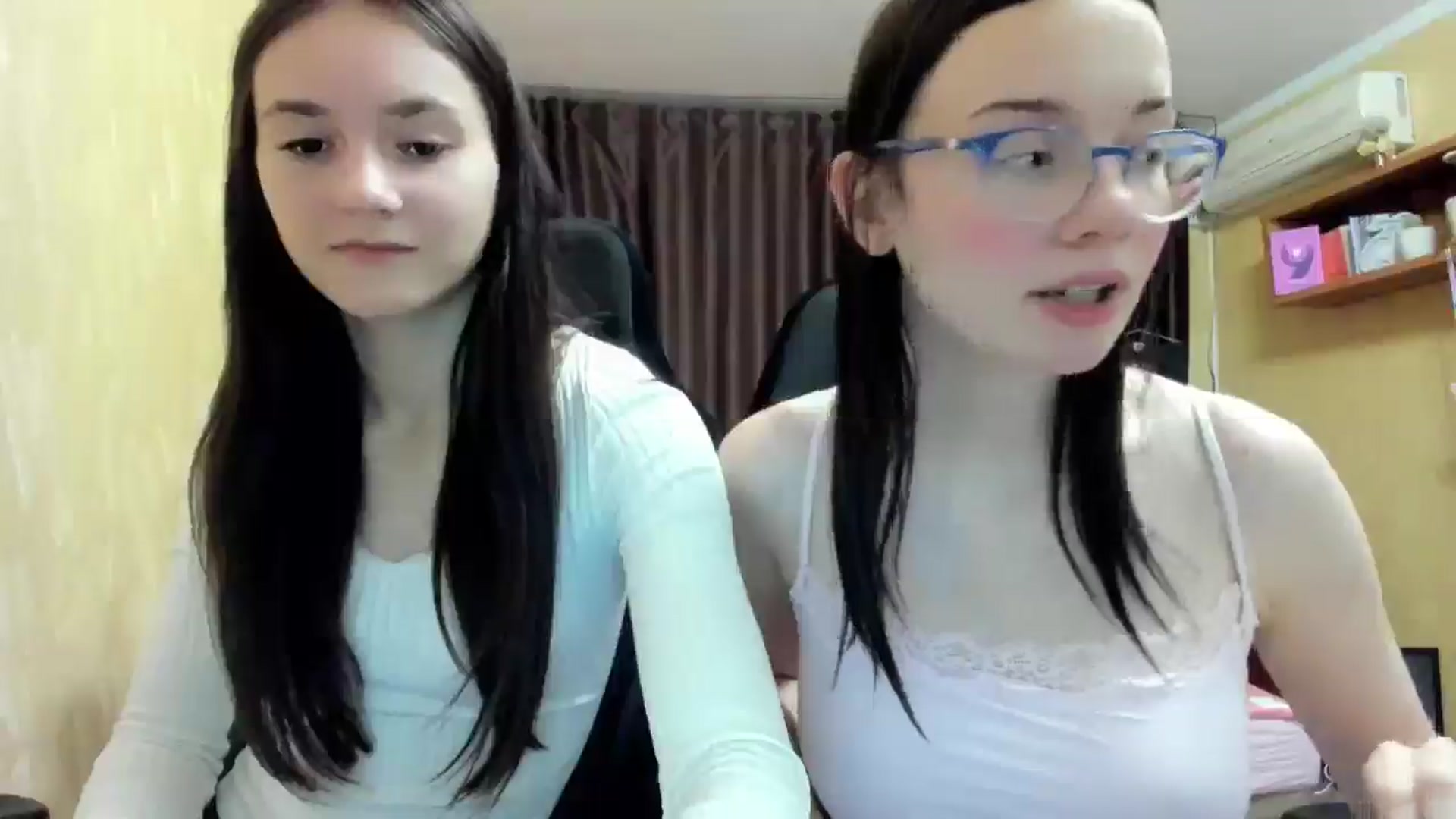Gallery image thumbnail from Baby_Melania's myfreecams stream on, 09/17/2025, 22:12 image 13 of 20