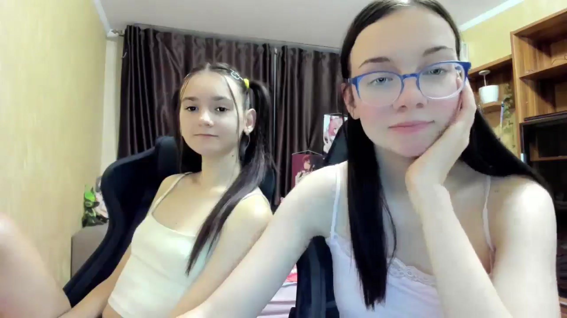 Gallery image thumbnail from Baby_Melania's myfreecams stream on, 09/17/2025, 23:06 image 3 of 20