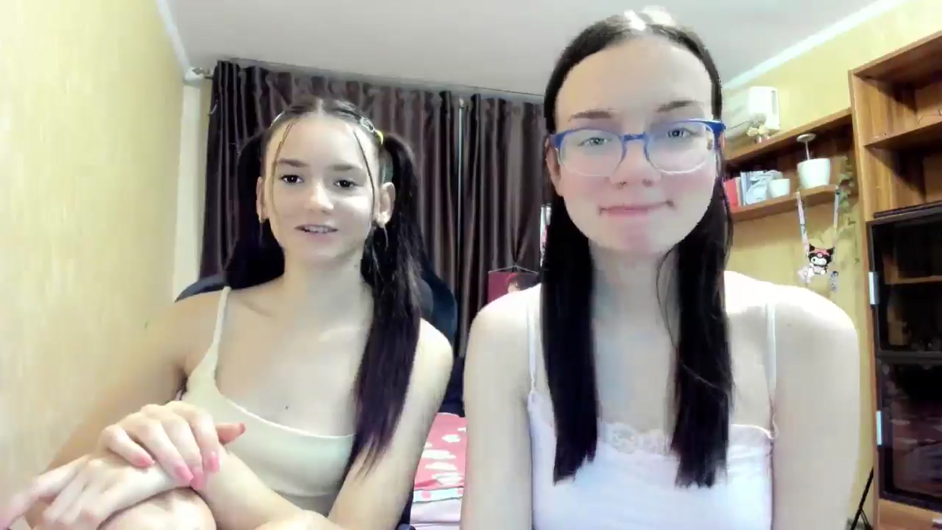 Gallery image thumbnail from Baby_Melania's myfreecams stream on, 09/17/2025, 23:06 image 6 of 20