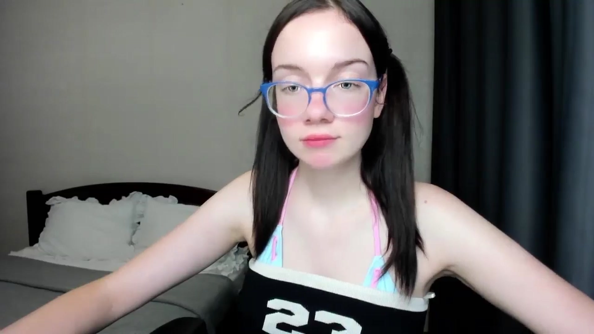 Gallery image thumbnail from Baby_Melania's myfreecams stream on, 09/23/2025, 16:40 image 6 of 20