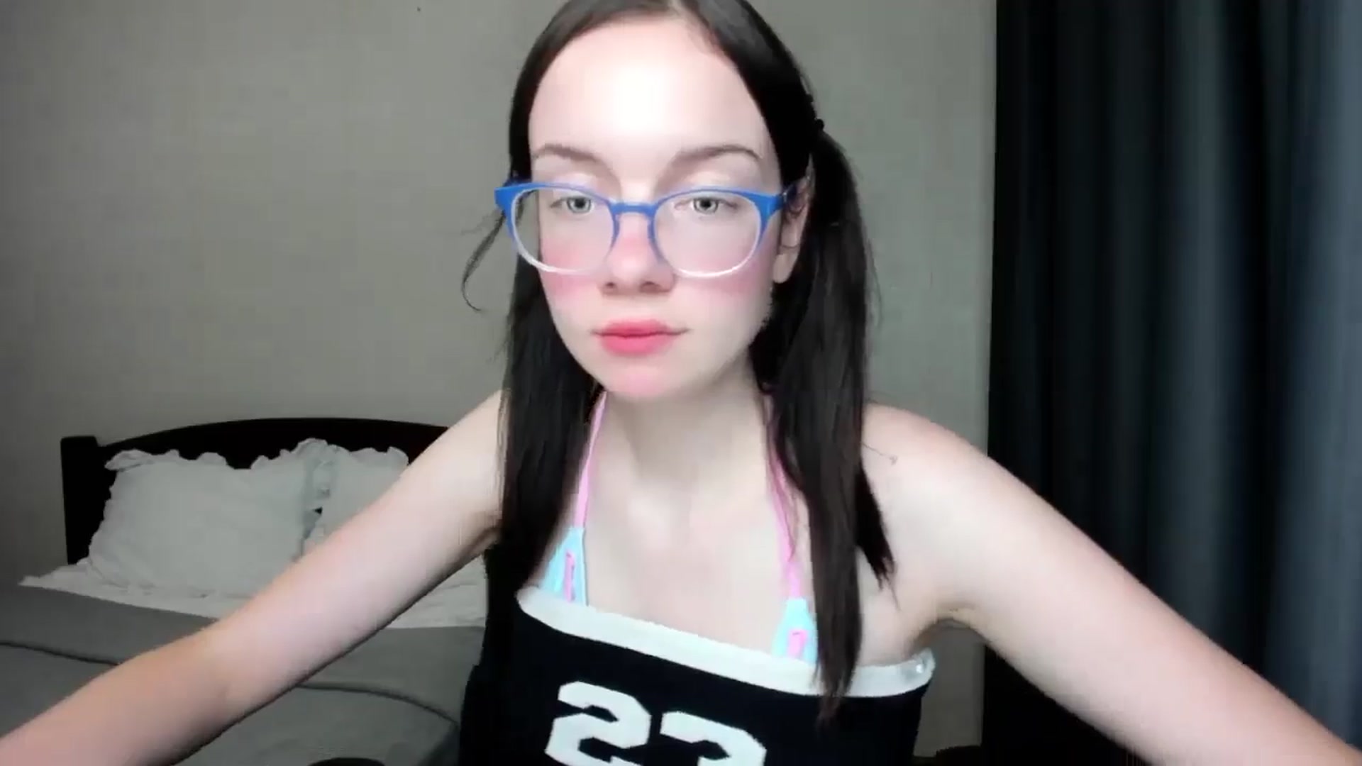 Gallery image thumbnail from Baby_Melania's myfreecams stream on, 09/23/2025, 16:40 image 11 of 20