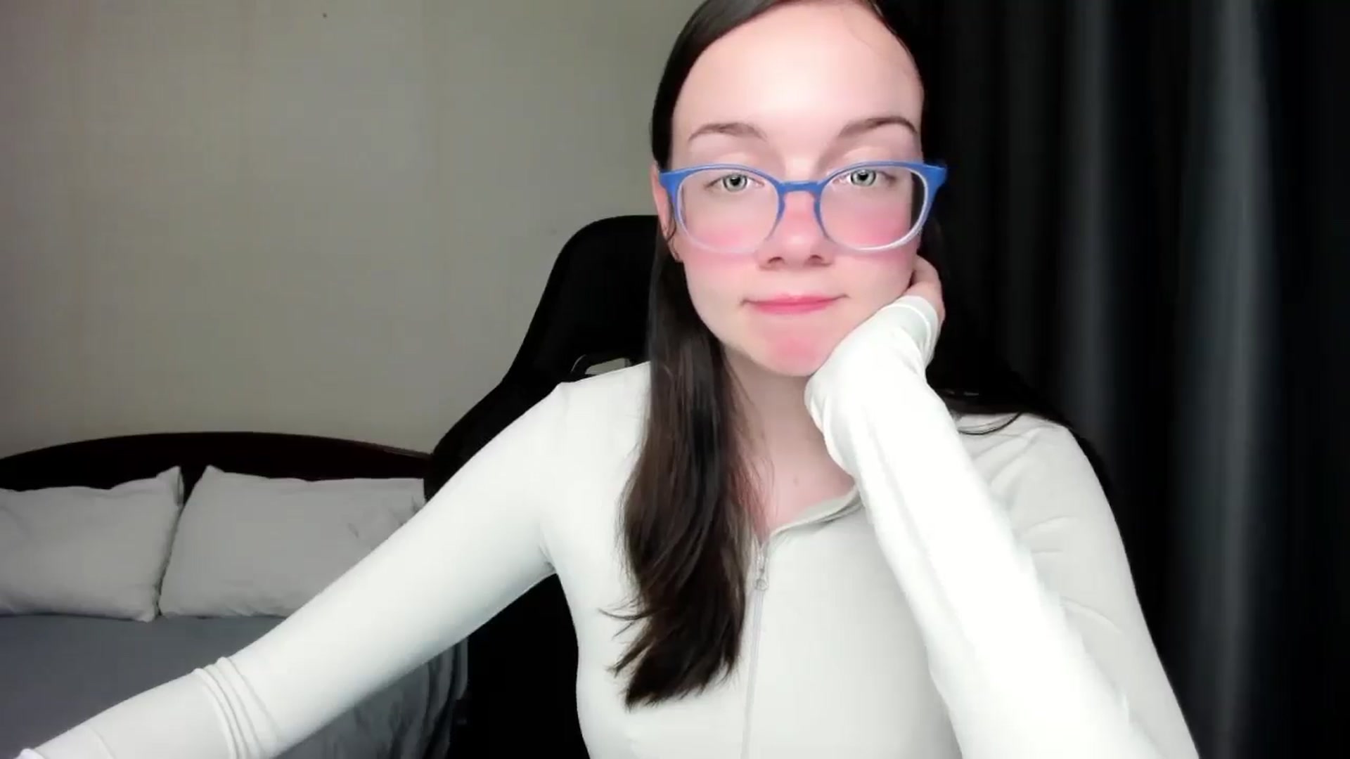 Gallery image thumbnail from Baby_Melania's myfreecams stream on, 09/24/2025, 16:59 image 15 of 20
