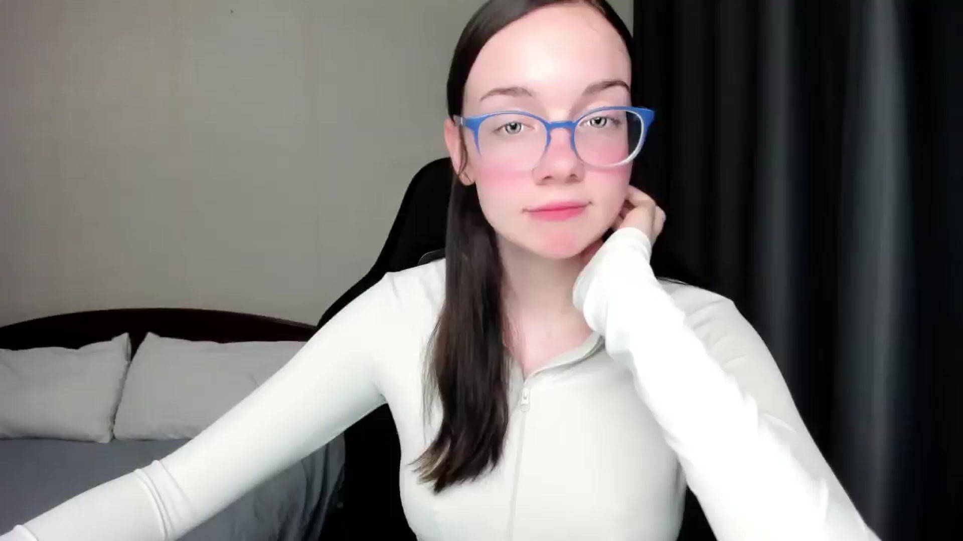 Gallery image thumbnail from Baby_Melania's myfreecams stream on, 09/24/2025, 16:59 image 17 of 20