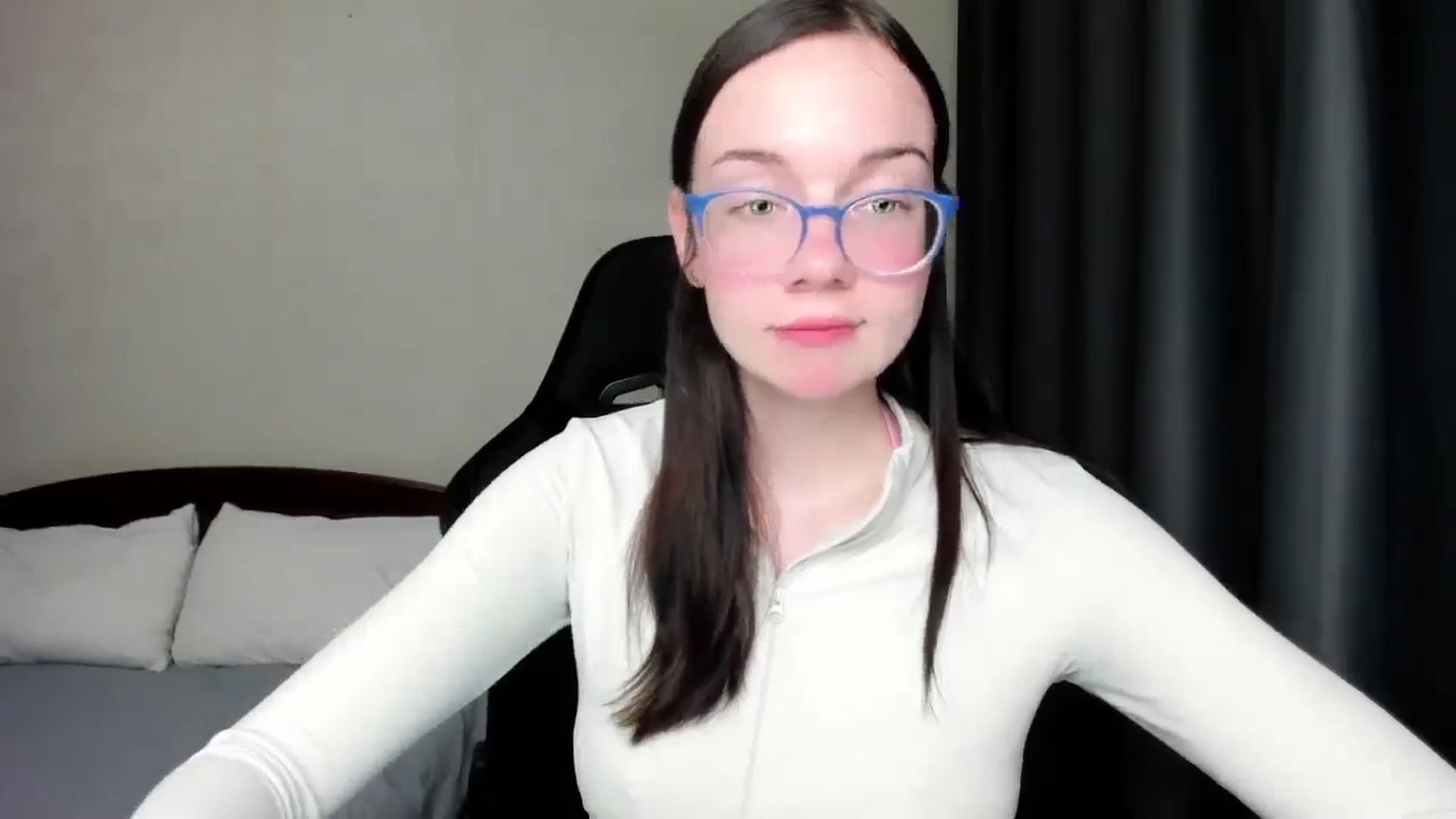 Gallery image thumbnail from Baby_Melania's myfreecams stream on, 09/24/2025, 16:59 image 18 of 20