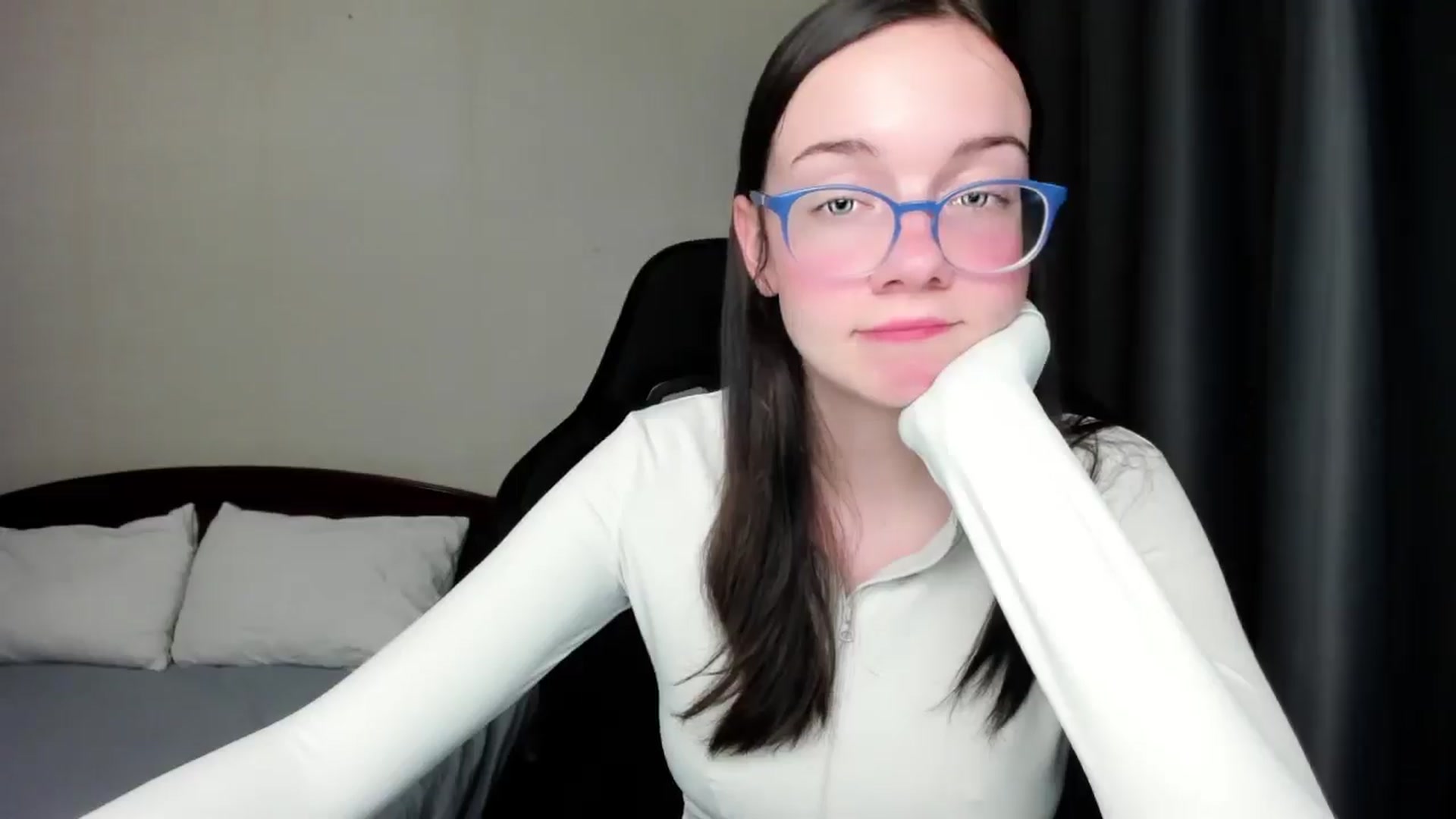 Gallery image thumbnail from Baby_Melania's myfreecams stream on, 09/24/2025, 16:59 image 12 of 20