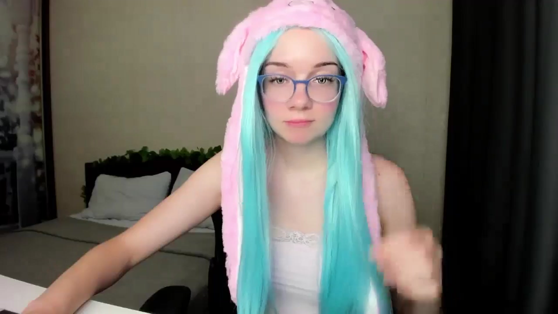 Gallery image thumbnail from Baby_Melania's myfreecams stream on, 10/07/2025, 21:02 image 18 of 20