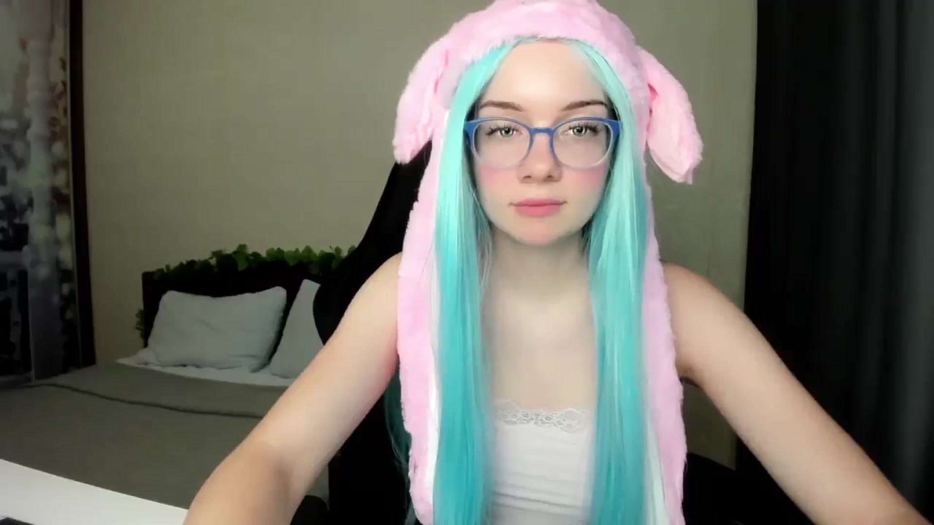 Gallery image thumbnail from Baby_Melania's myfreecams stream on, 10/07/2025, 21:02 image 13 of 20