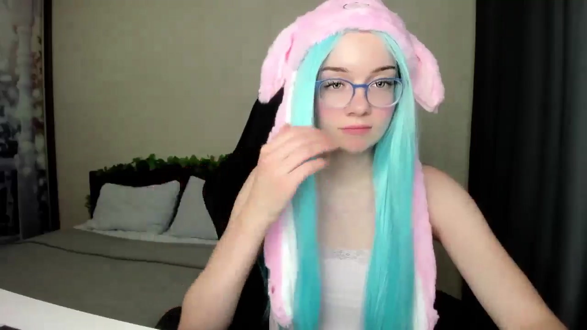Gallery image thumbnail from Baby_Melania's myfreecams stream on, 10/07/2025, 21:02 image 12 of 20