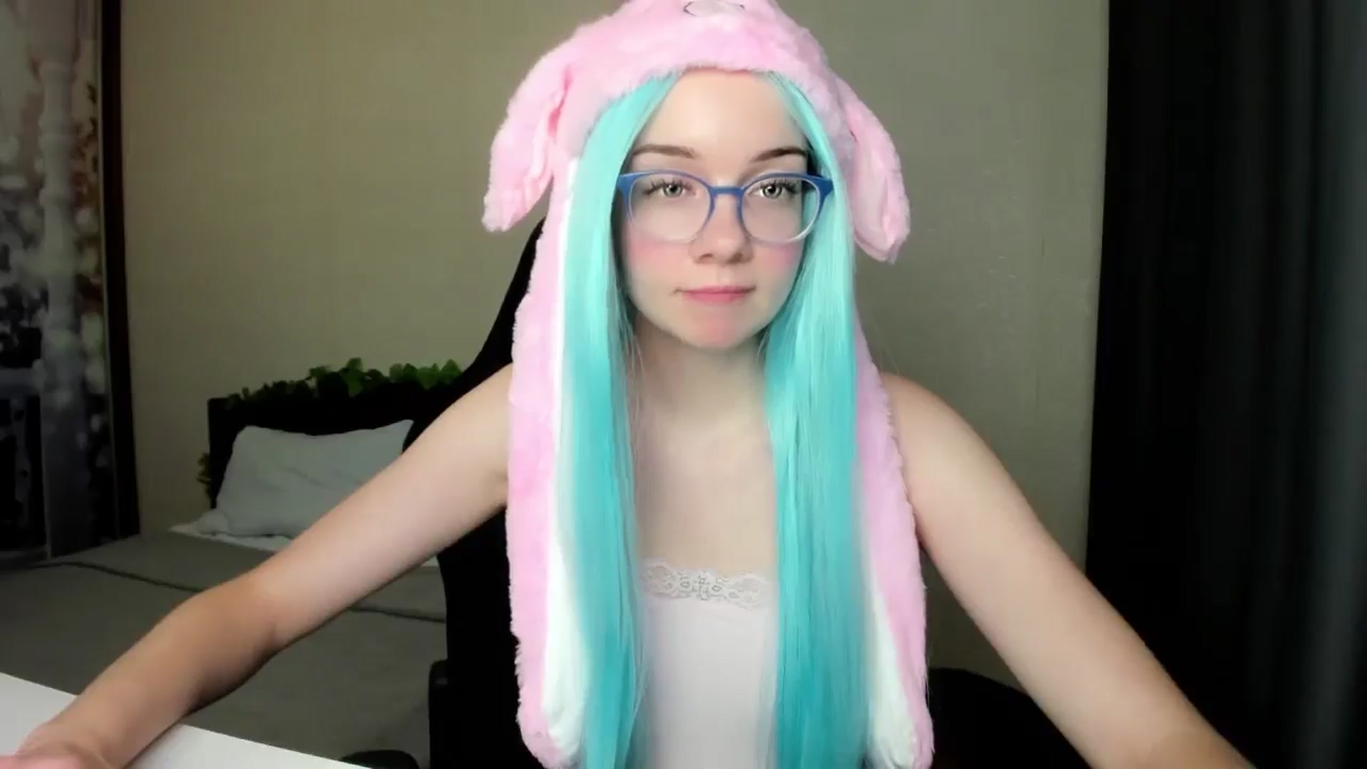 Gallery image thumbnail from Baby_Melania's myfreecams stream on, 10/07/2025, 21:02 image 3 of 20