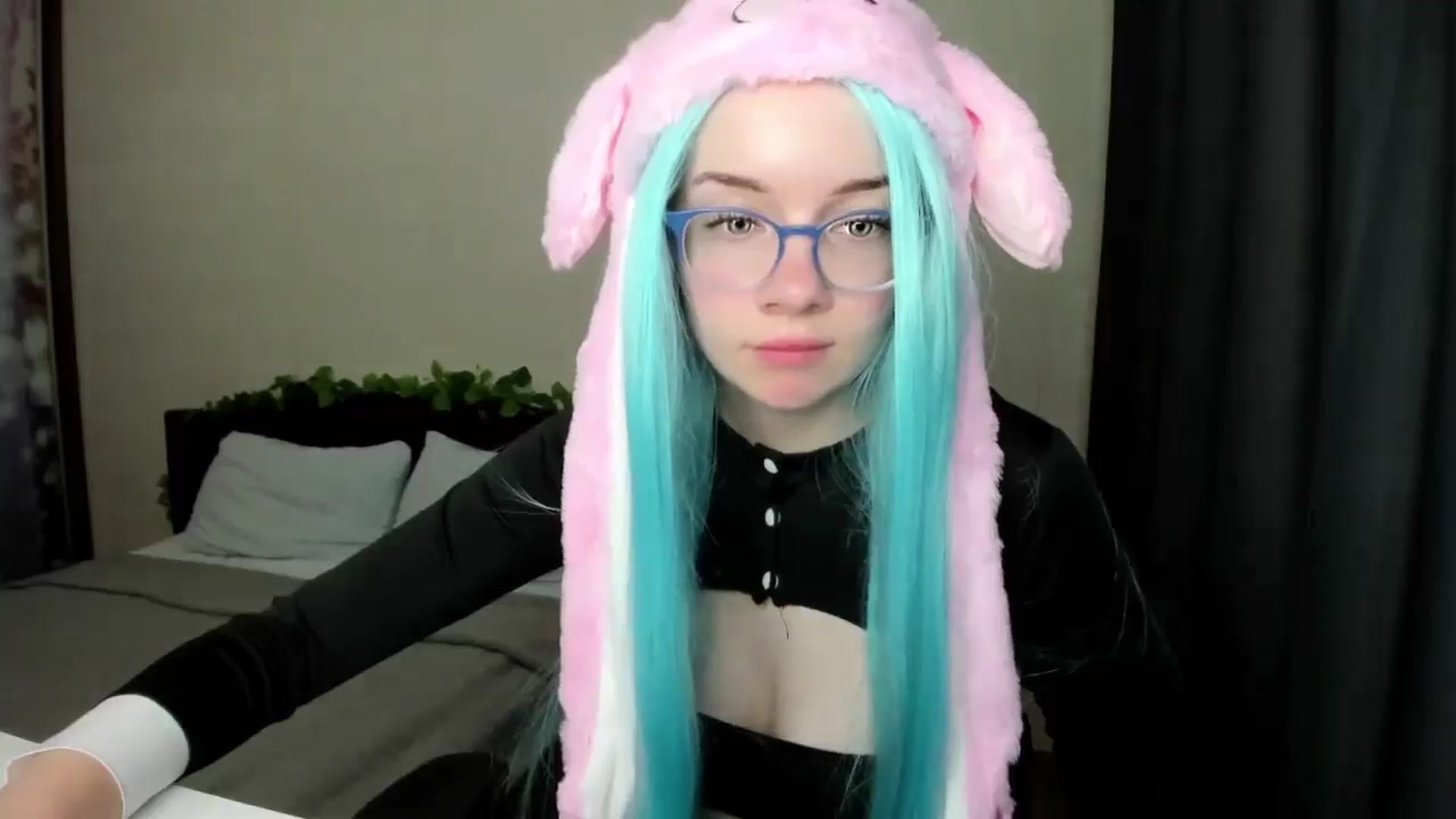 Gallery image thumbnail from Baby_Melania's myfreecams stream on, 10/10/2025, 06:42 image 18 of 20