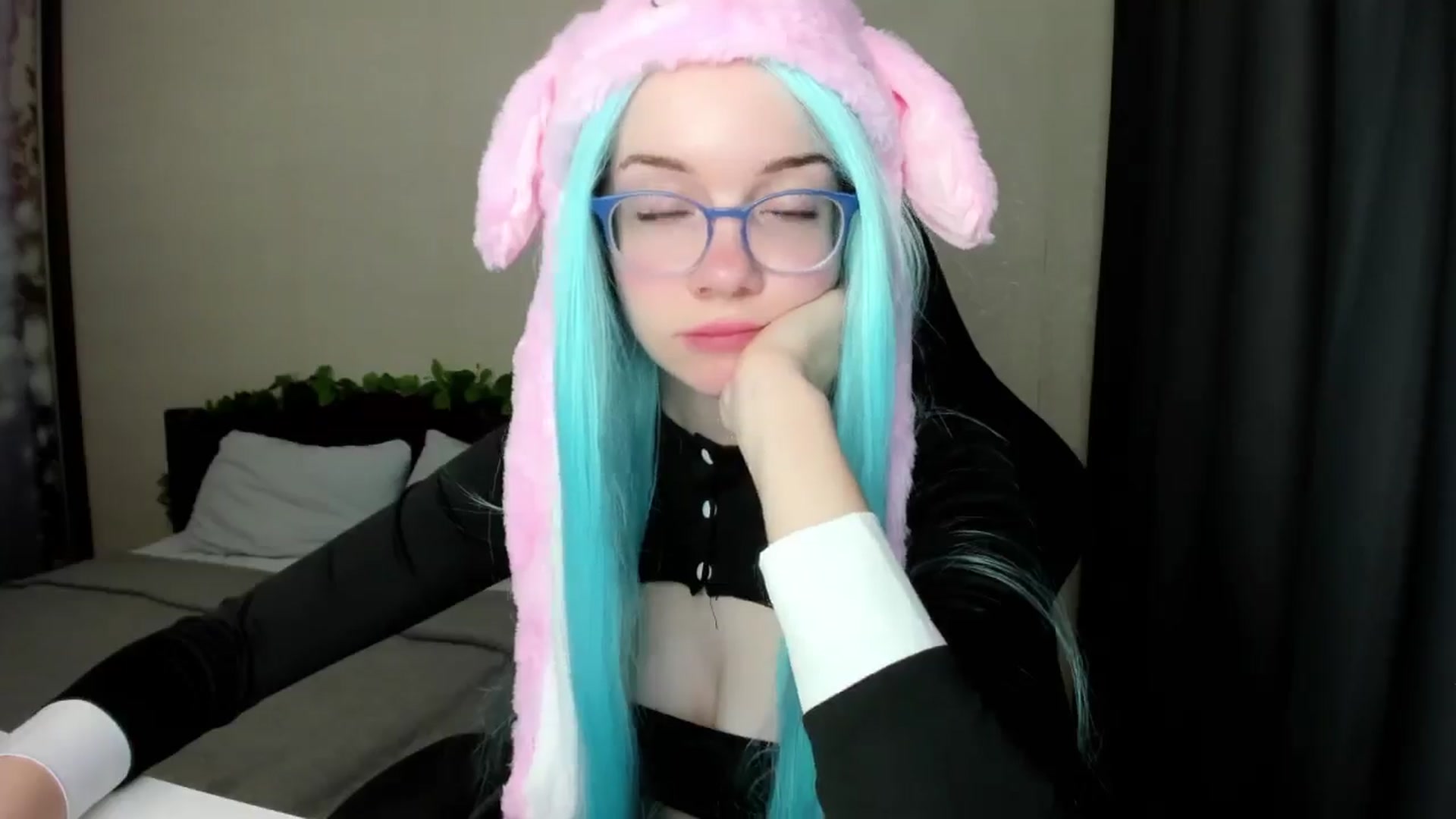Gallery image thumbnail from Baby_Melania's myfreecams stream on, 10/10/2025, 06:42 image 19 of 20