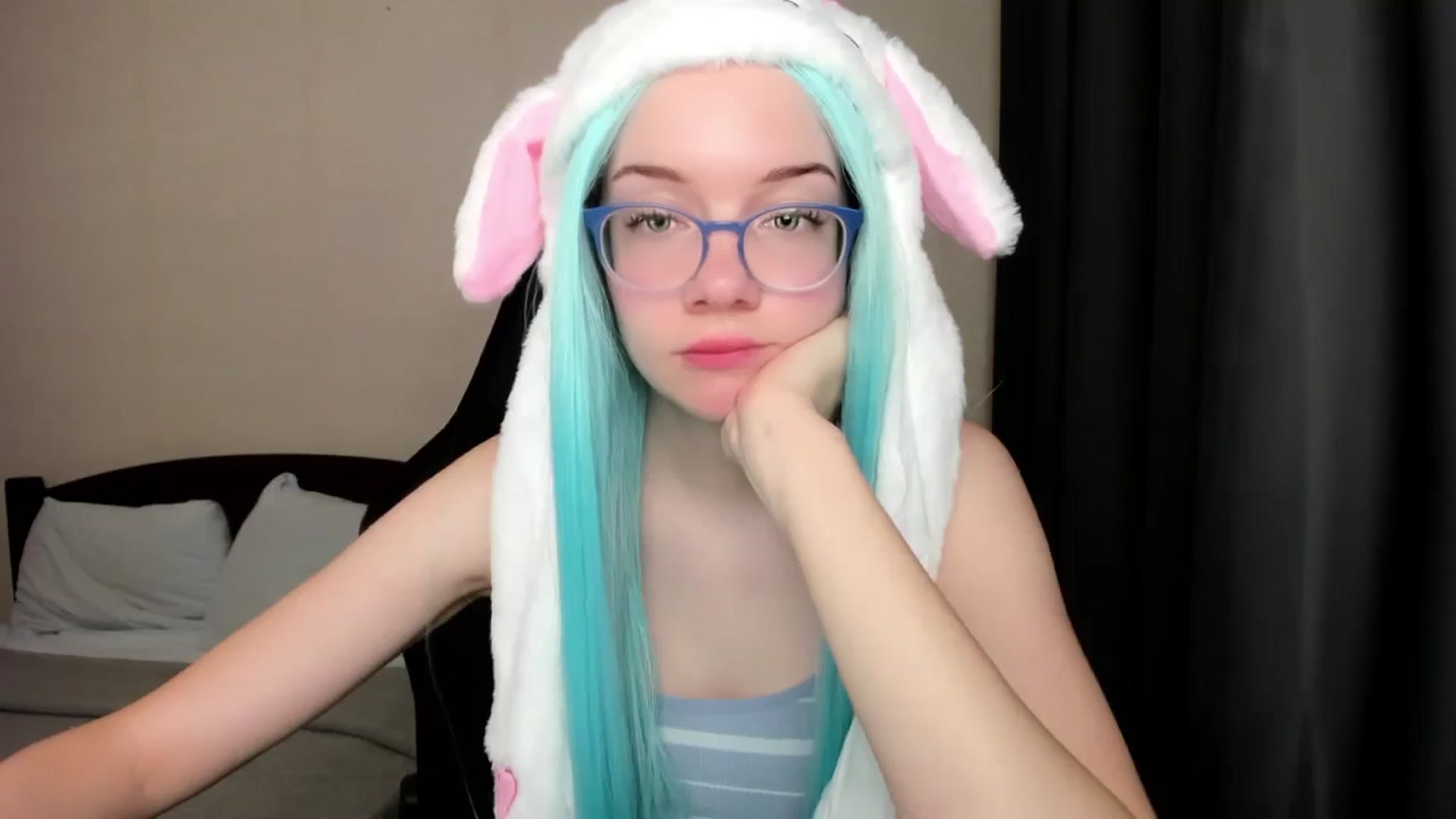 Gallery image thumbnail from Baby_Melania's myfreecams stream on, 10/13/2025, 06:30 image 12 of 20
