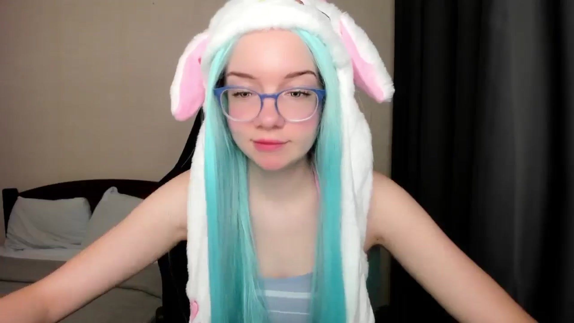 Gallery image thumbnail from Baby_Melania's myfreecams stream on, 10/13/2025, 06:30 image 14 of 20
