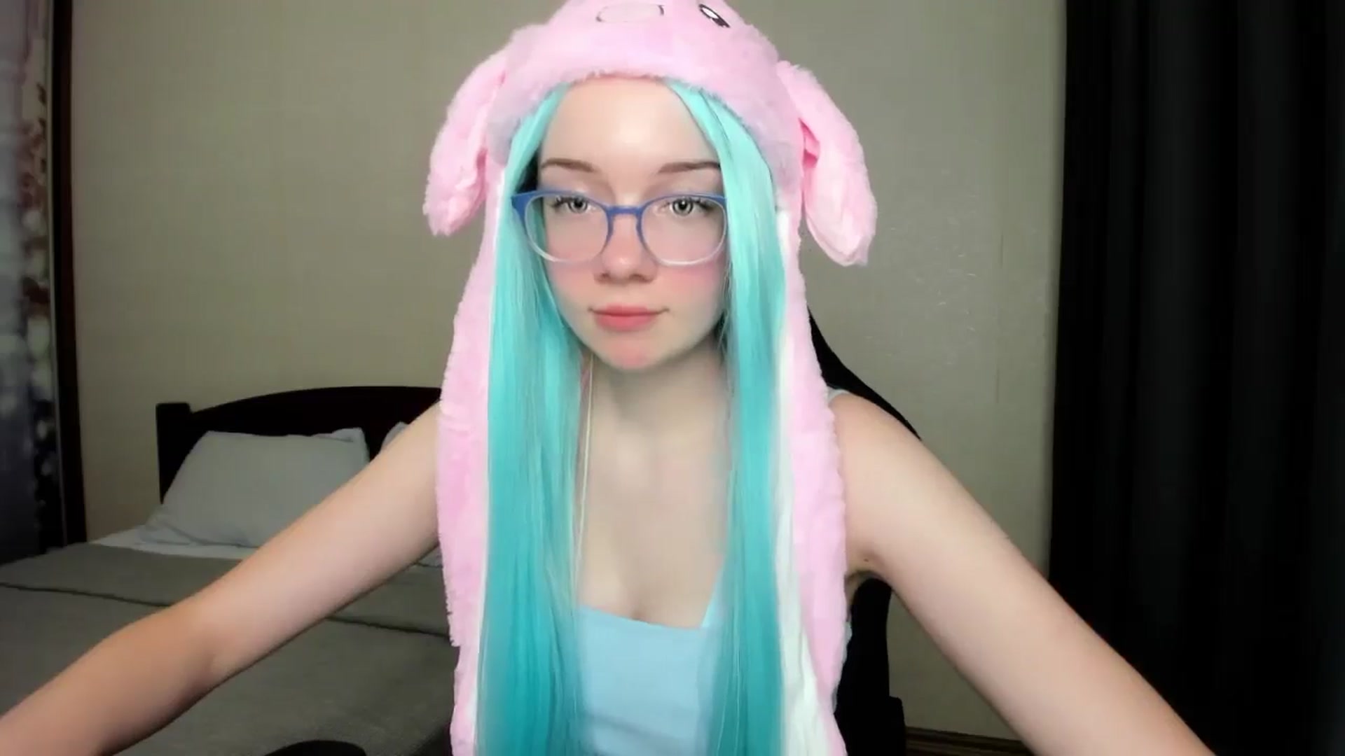 Gallery image thumbnail from Baby_Melania's myfreecams stream on, 10/14/2025, 14:19 image 4 of 20