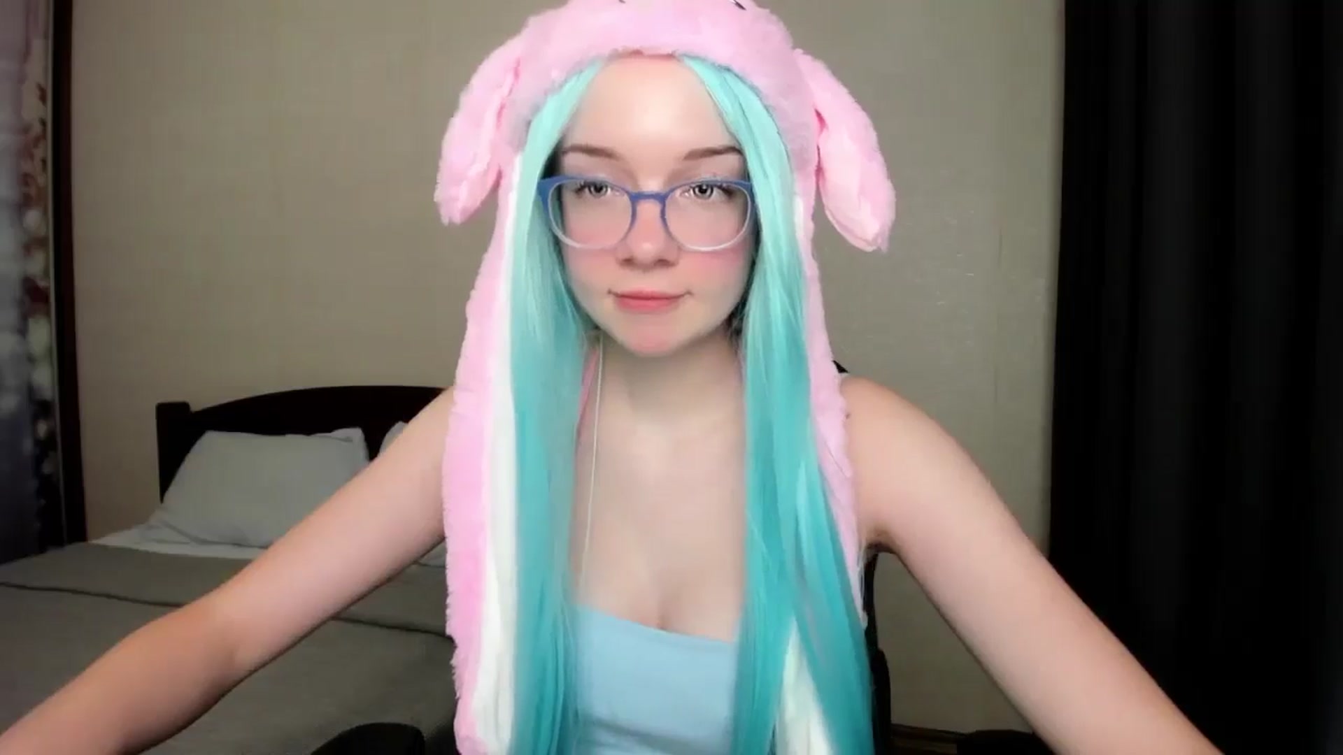 Gallery image thumbnail from Baby_Melania's myfreecams stream on, 10/14/2025, 14:19 image 11 of 20