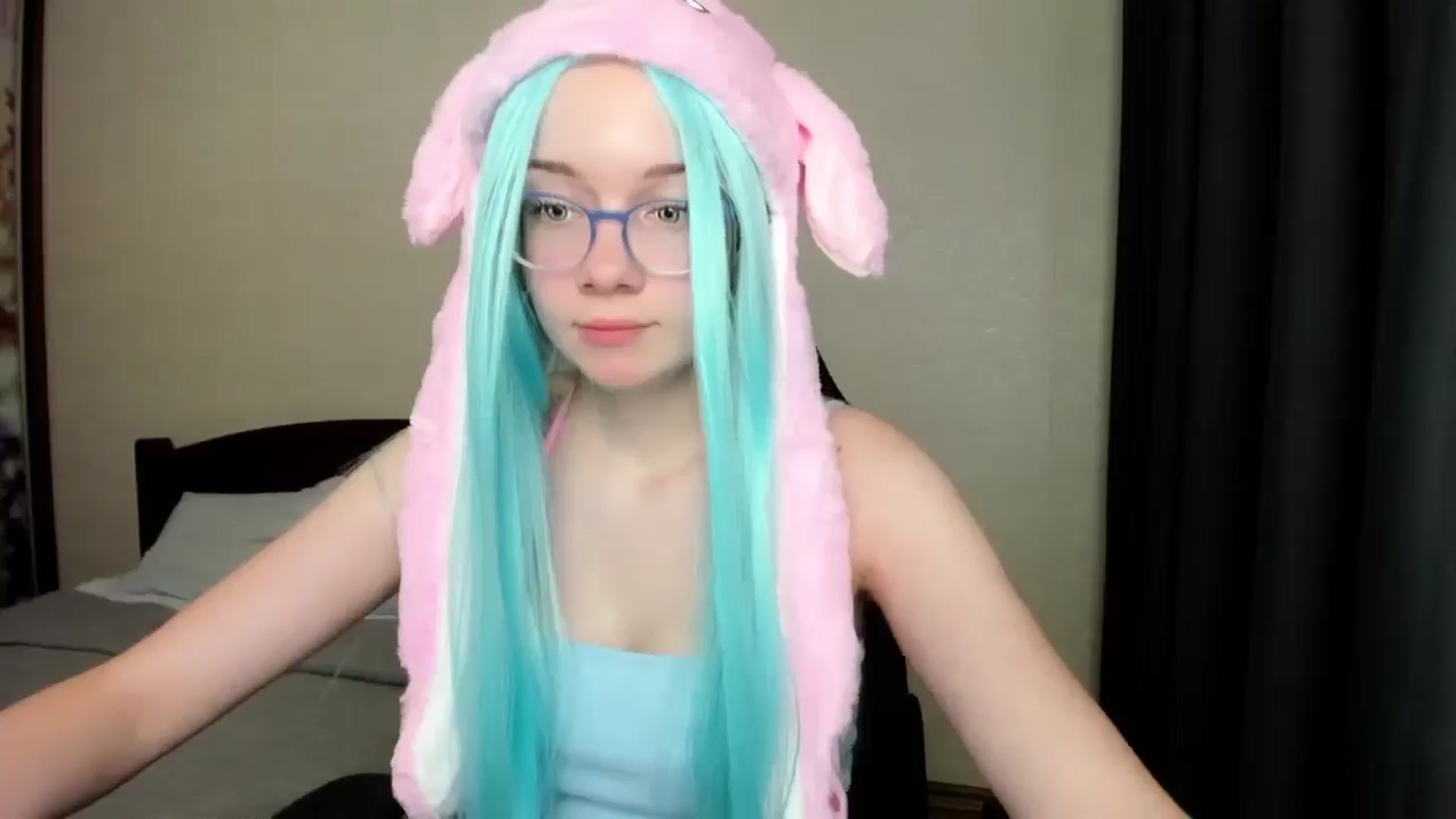 Gallery image thumbnail from Baby_Melania's myfreecams stream on, 10/14/2025, 20:14 image 2 of 20