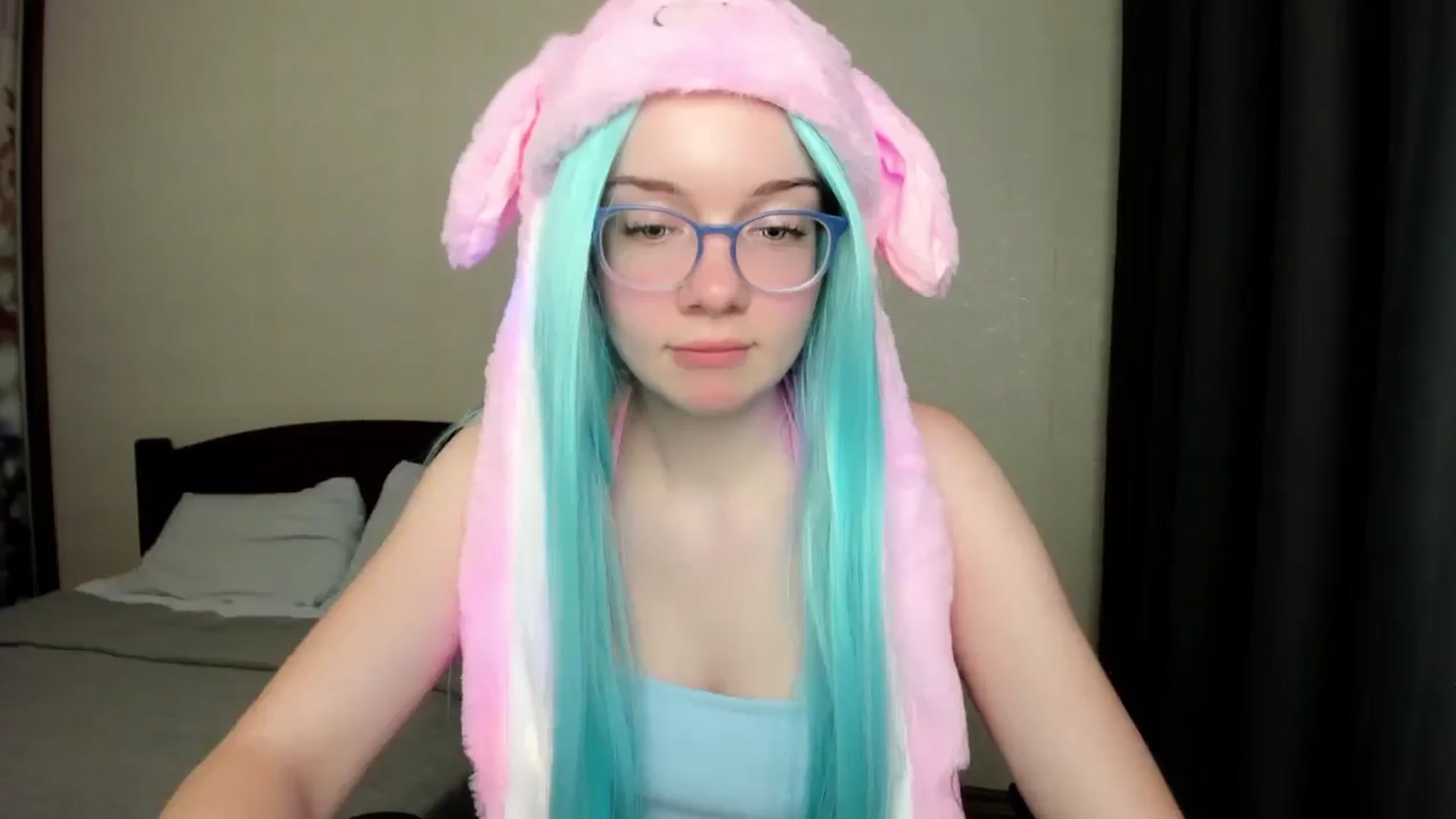 Gallery image thumbnail from Baby_Melania's myfreecams stream on, 10/14/2025, 20:14 image 19 of 20