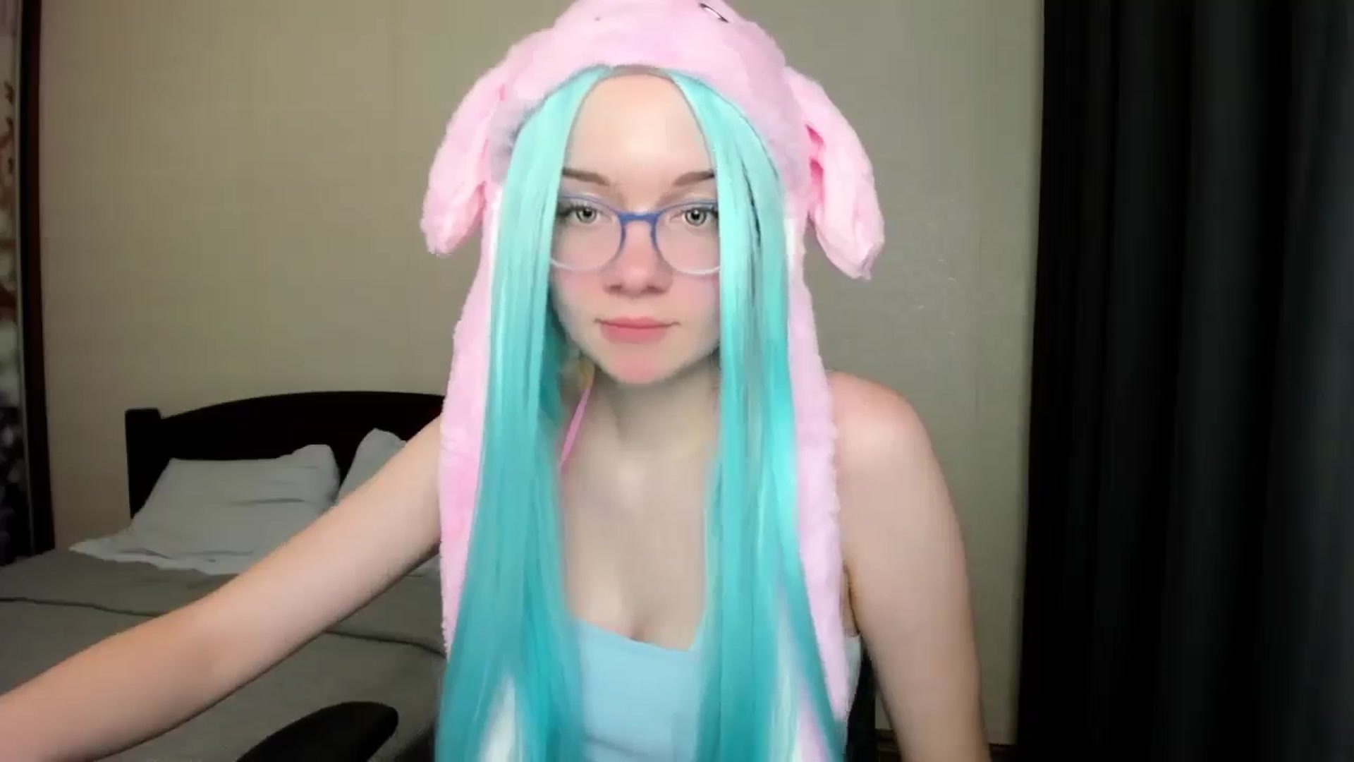 Gallery image thumbnail from Baby_Melania's myfreecams stream on, 10/14/2025, 20:14 image 9 of 20