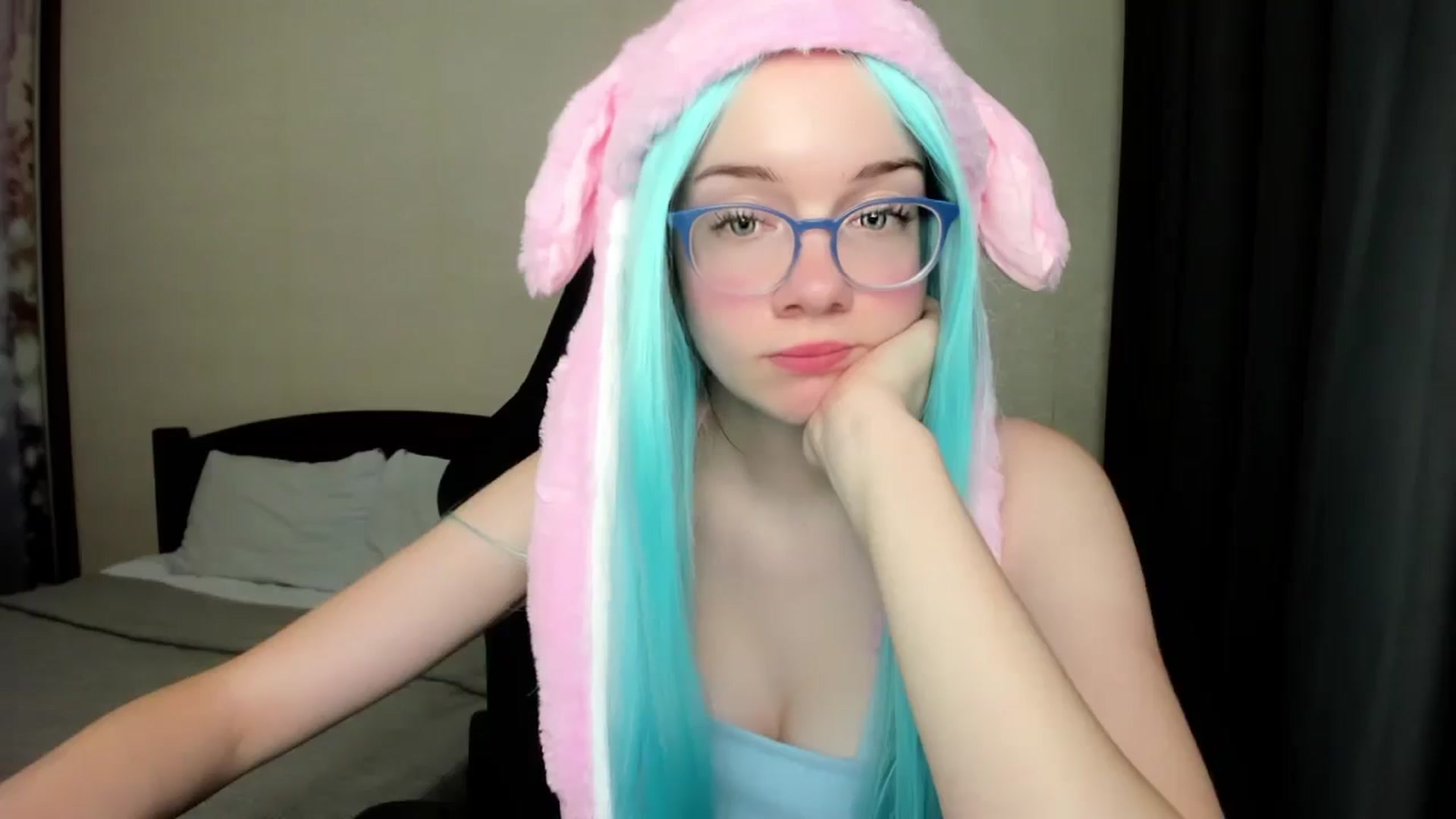 Gallery image thumbnail from Baby_Melania's myfreecams stream on, 10/14/2025, 23:28 image 18 of 20