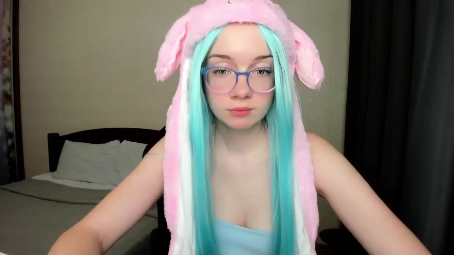 Gallery image thumbnail from Baby_Melania's myfreecams stream on, 10/14/2025, 23:28 image 8 of 20