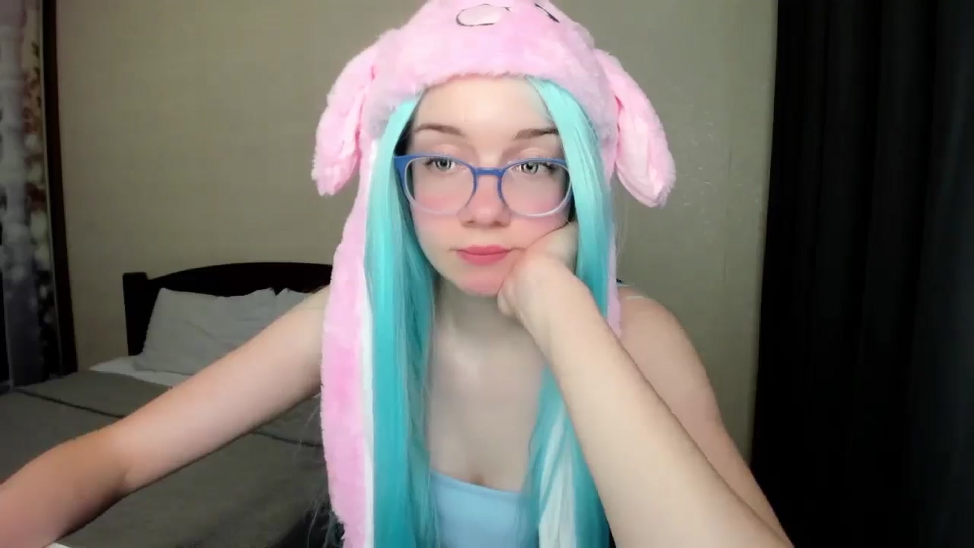 Gallery image thumbnail from Baby_Melania's myfreecams stream on, 10/15/2025, 24:31 image 19 of 20