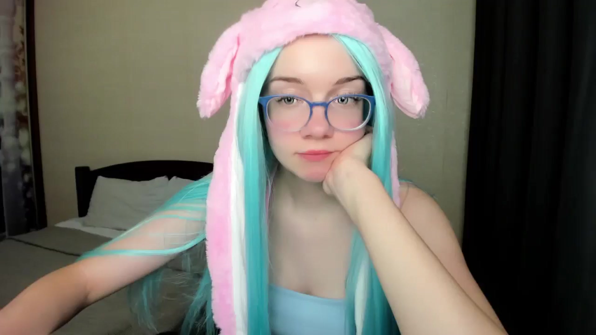 Gallery image thumbnail from Baby_Melania's myfreecams stream on, 10/15/2025, 24:31 image 4 of 20