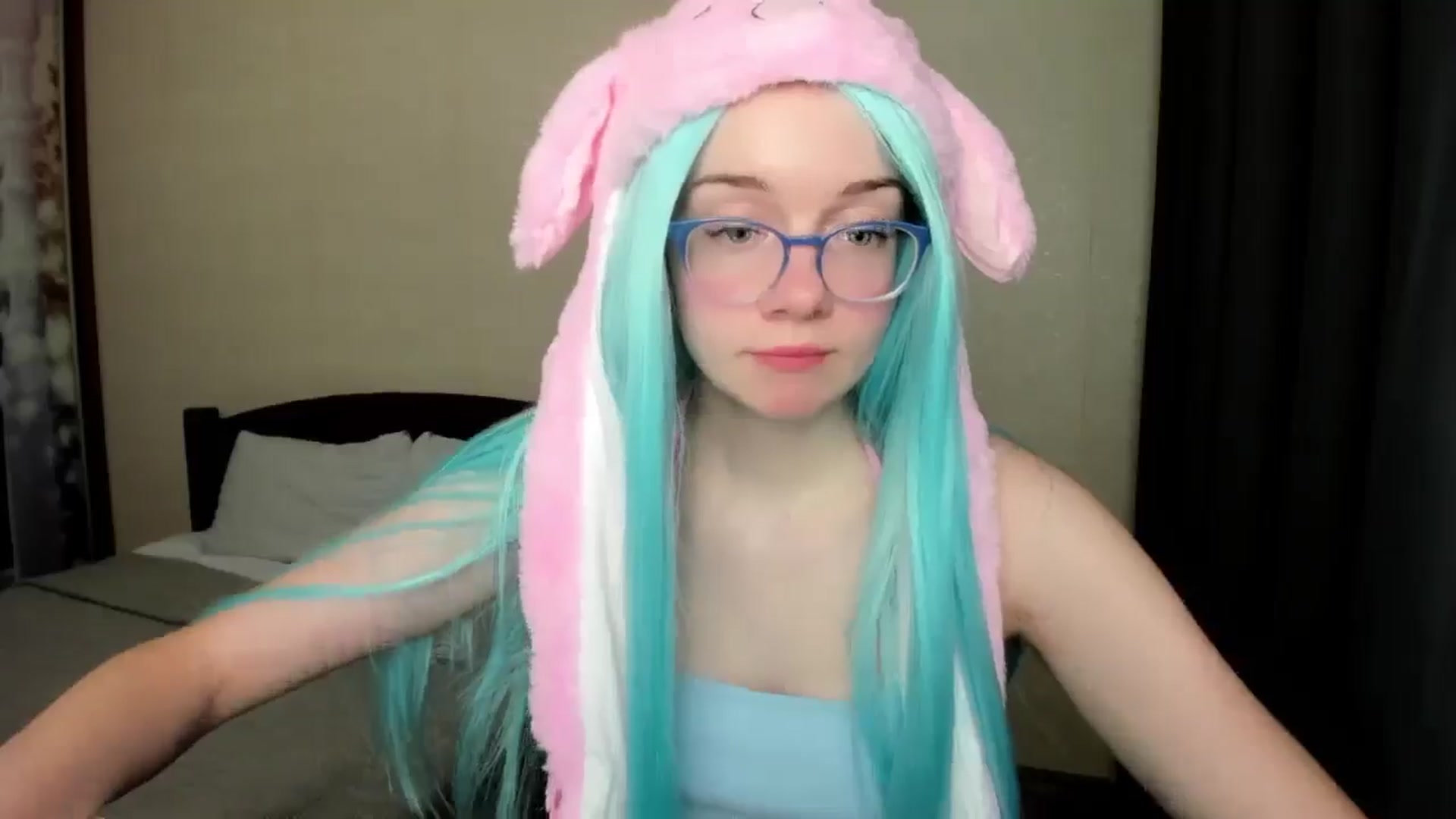 Gallery image thumbnail from Baby_Melania's myfreecams stream on, 10/15/2025, 24:31 image 7 of 20
