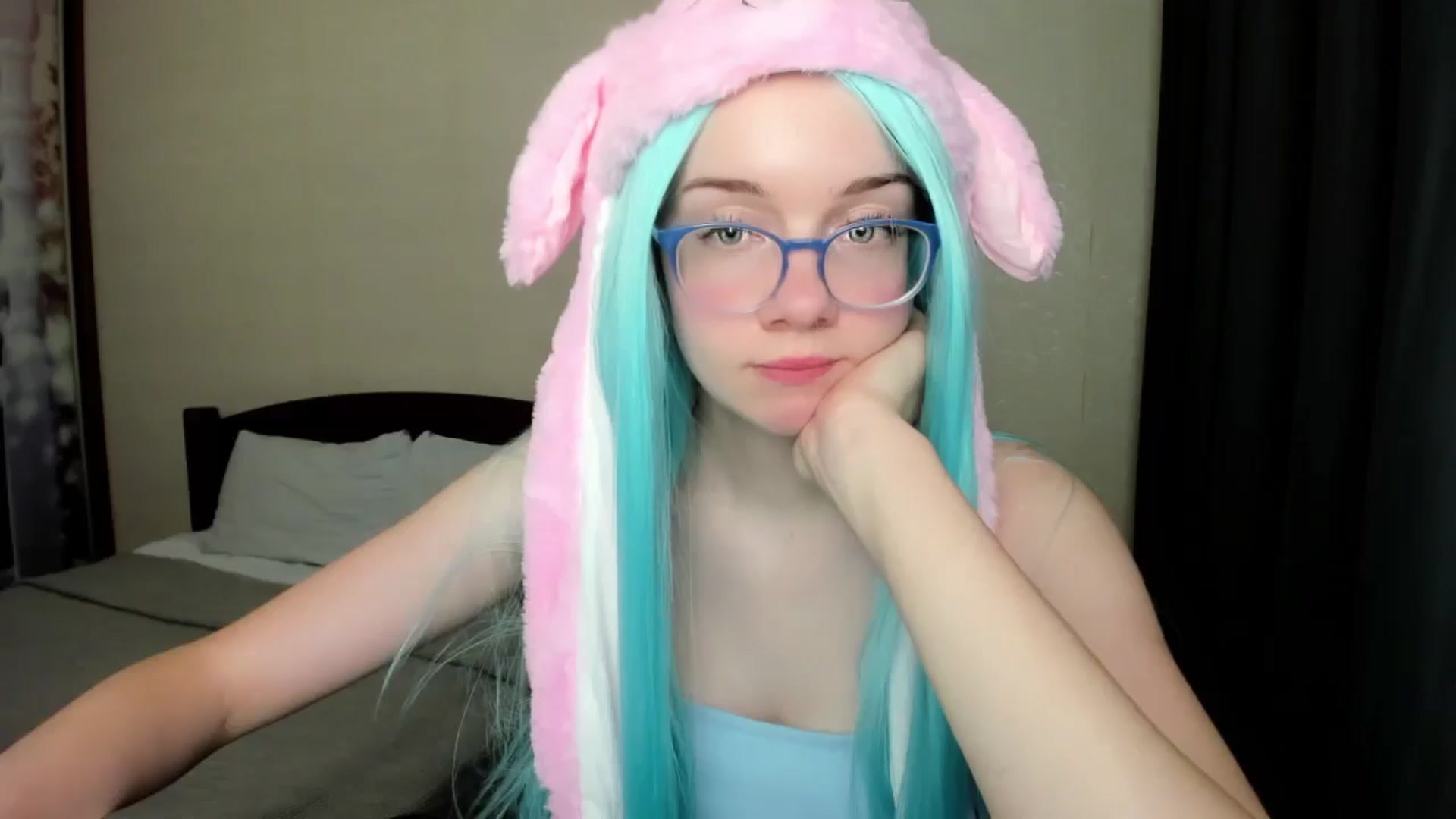 Gallery image thumbnail from Baby_Melania's myfreecams stream on, 10/15/2025, 24:31 image 10 of 20