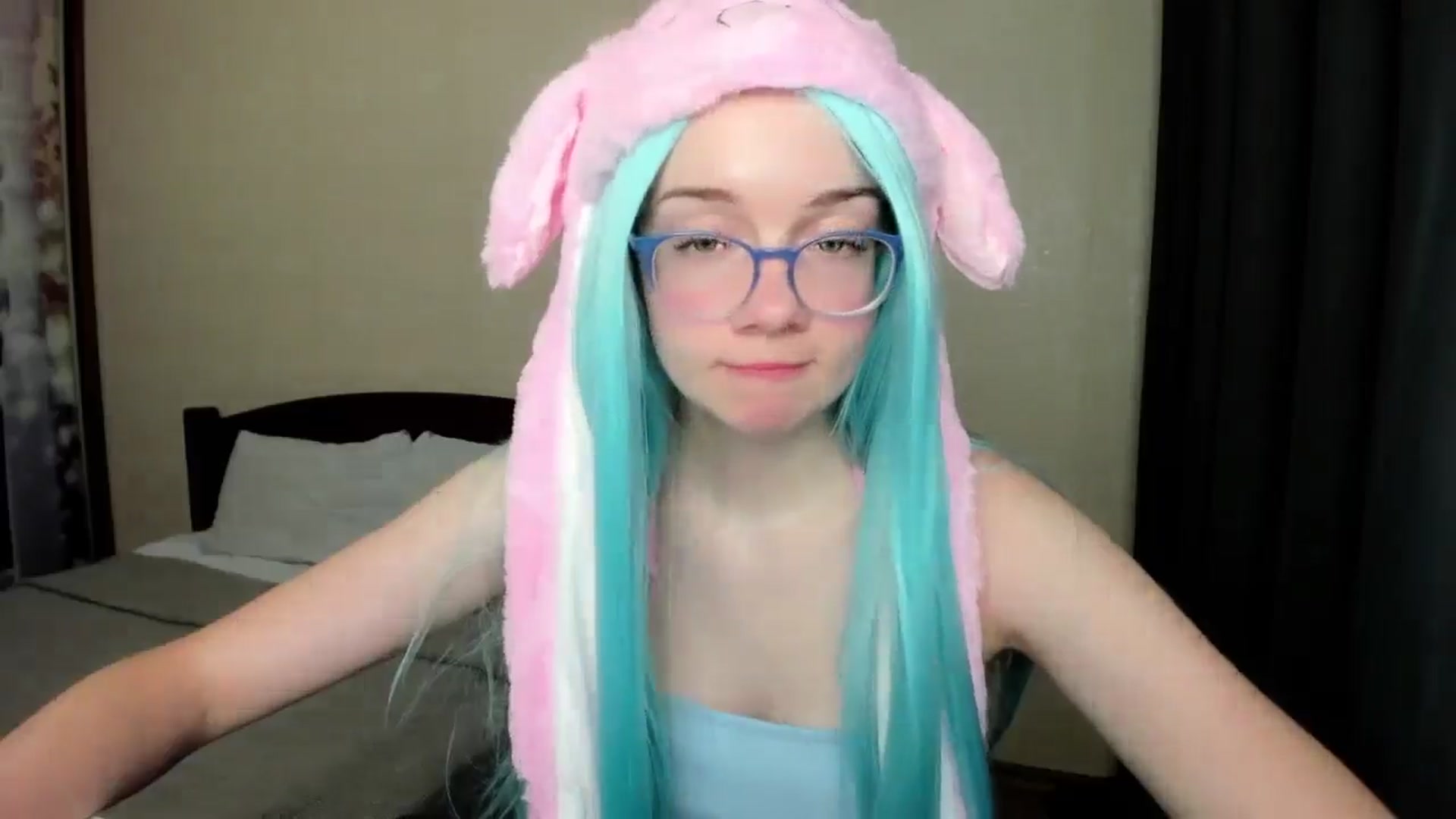 Gallery image thumbnail from Baby_Melania's myfreecams stream on, 10/15/2025, 24:31 image 11 of 20