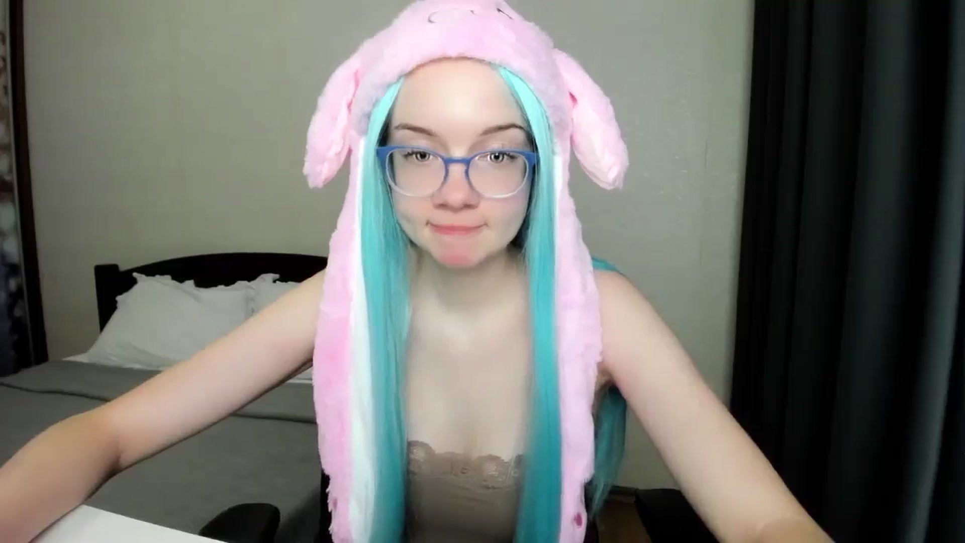 Gallery image thumbnail from Baby_Melania's myfreecams stream on, 10/18/2025, 23:25 image 3 of 20