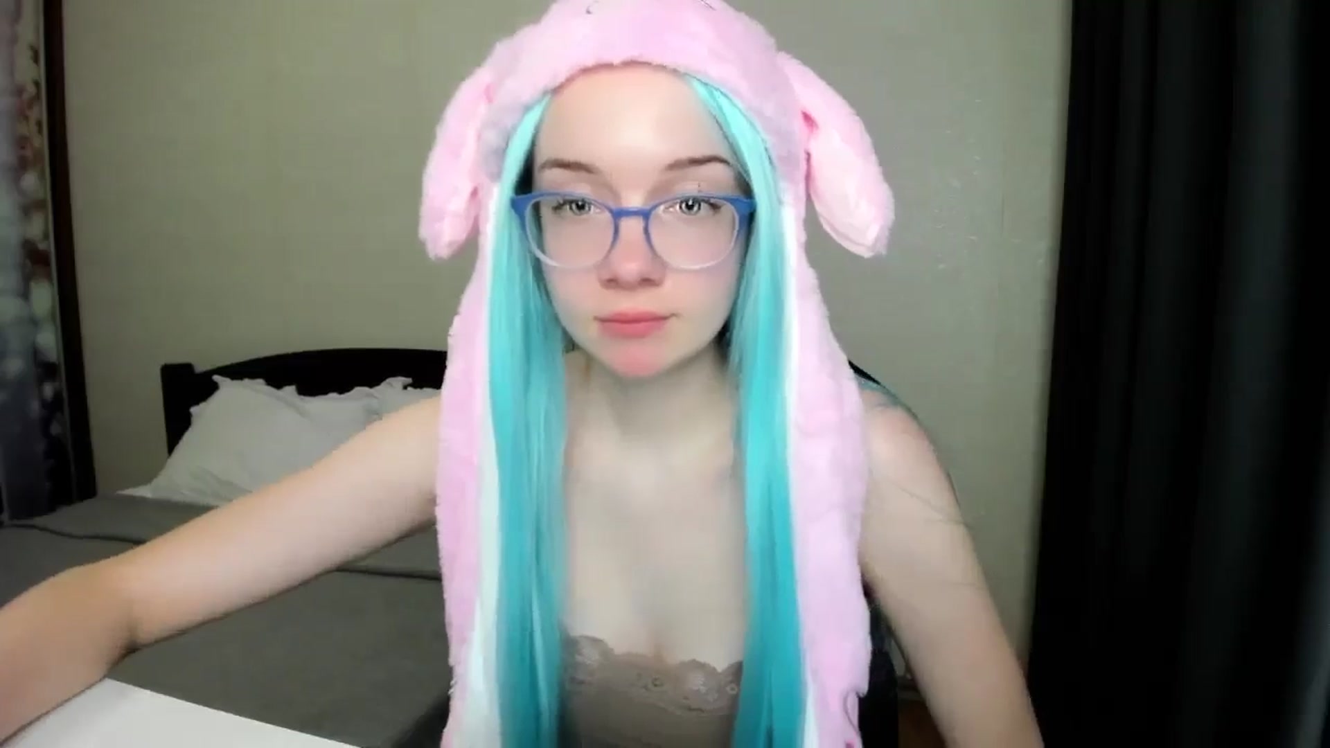 Gallery image thumbnail from Baby_Melania's myfreecams stream on, 10/18/2025, 23:25 image 14 of 20