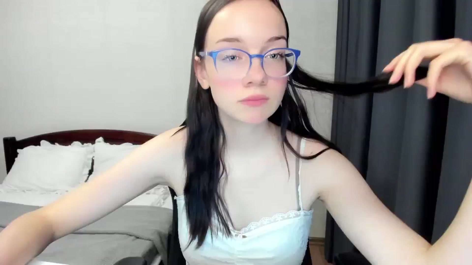 Gallery image thumbnail from Baby_Melania's myfreecams stream on, 10/21/2025, 21:49 image 18 of 20