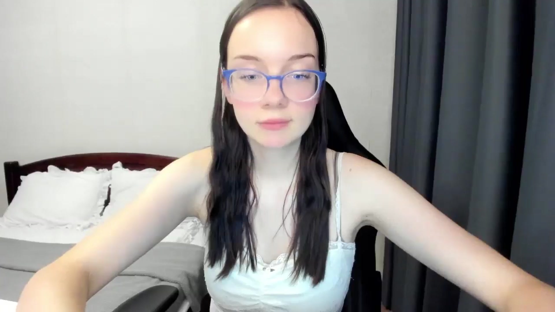 Gallery image thumbnail from Baby_Melania's myfreecams stream on, 10/21/2025, 21:49 image 17 of 20