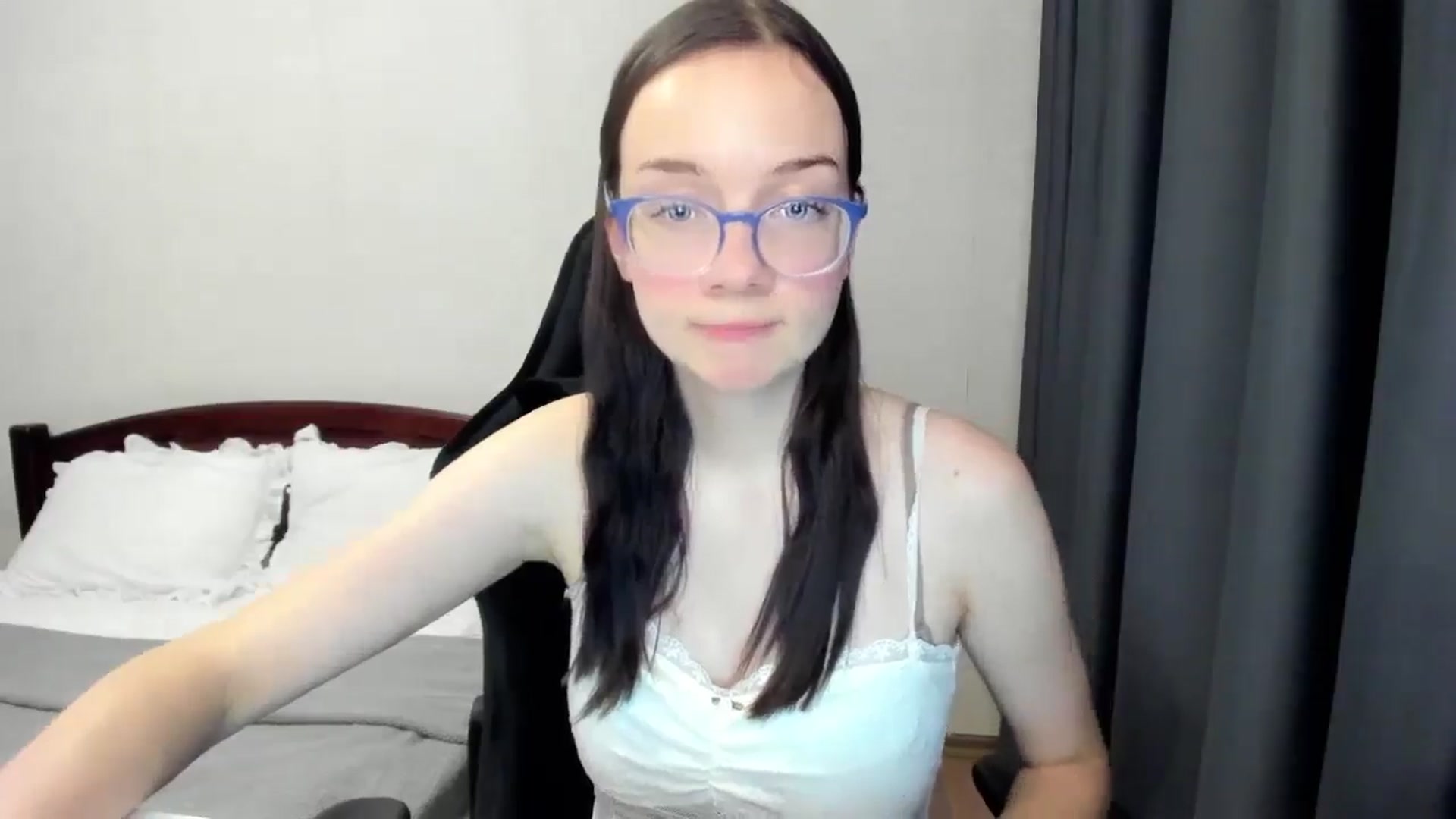 Gallery image thumbnail from Baby_Melania's myfreecams stream on, 10/21/2025, 21:49 image 14 of 20