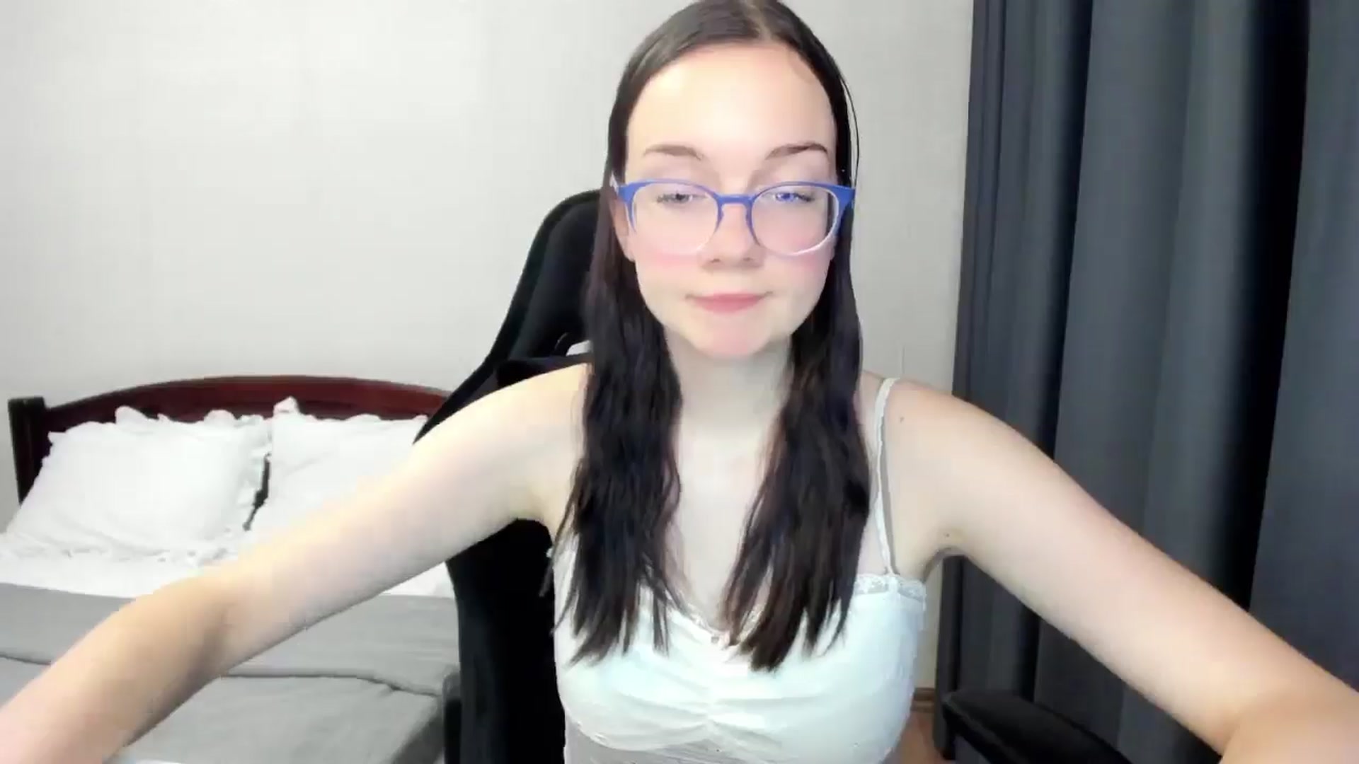 Gallery image thumbnail from Baby_Melania's myfreecams stream on, 10/21/2025, 21:49 image 9 of 20