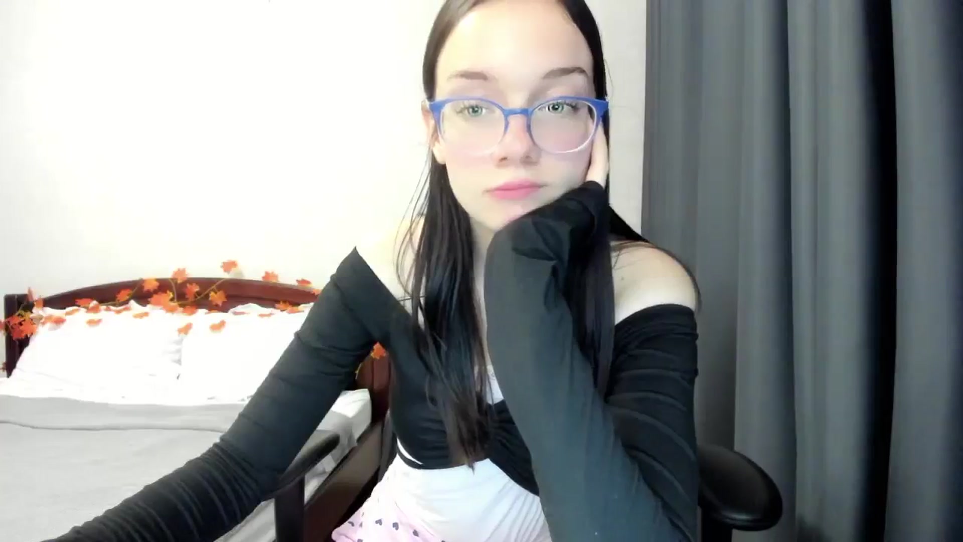 Gallery image thumbnail from Baby_Melania's myfreecams stream on, 10/26/2025, 20:09 image 18 of 20