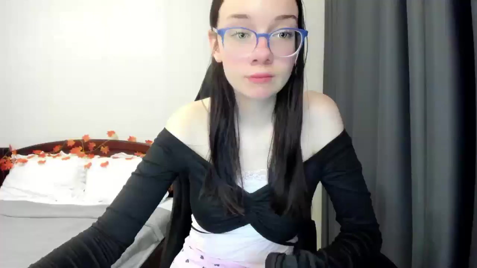 Gallery image thumbnail from Baby_Melania's myfreecams stream on, 10/26/2025, 20:09 image 10 of 20