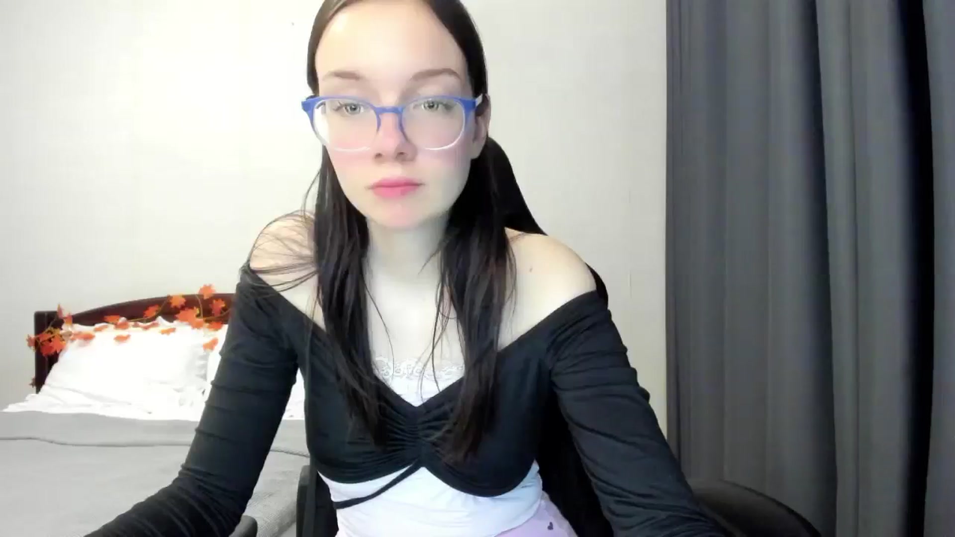 Gallery image thumbnail from Baby_Melania's myfreecams stream on, 10/26/2025, 20:09 image 5 of 20