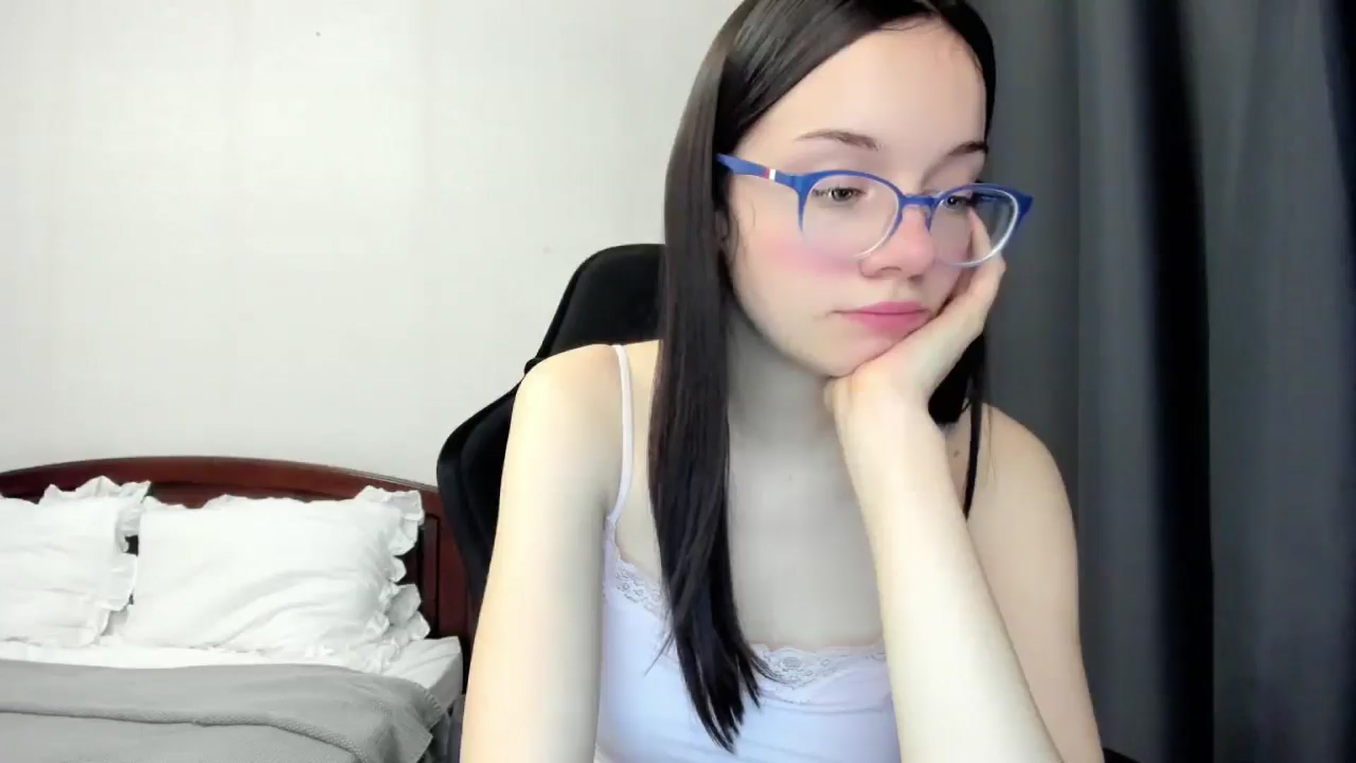 Gallery image thumbnail from Baby_Melania's myfreecams stream on, 10/27/2025, 23:40 image 9 of 20