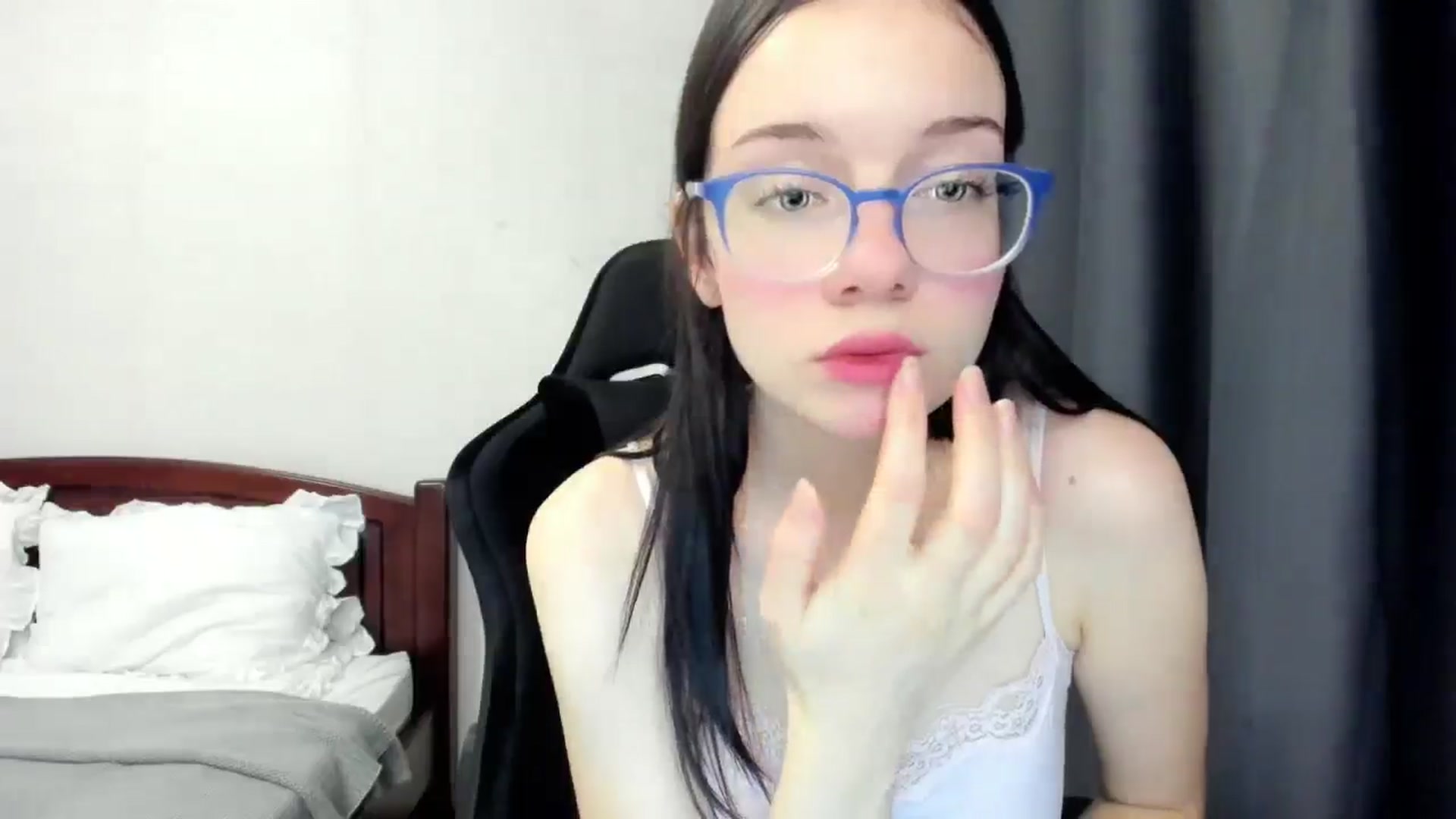 Gallery image thumbnail from Baby_Melania's myfreecams stream on, 10/27/2025, 23:40 image 16 of 20