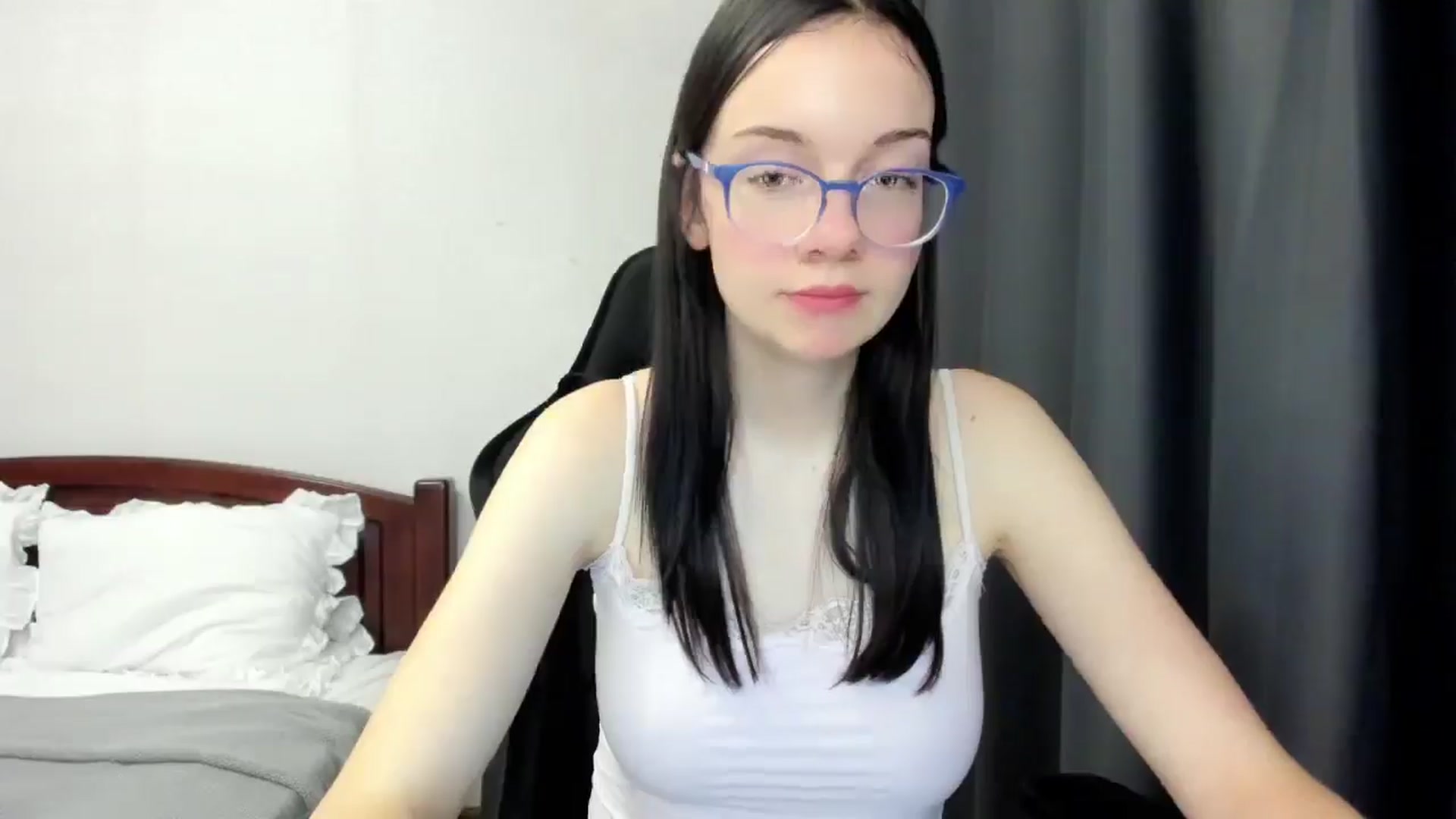 Gallery image thumbnail from Baby_Melania's myfreecams stream on, 10/27/2025, 23:40 image 17 of 20