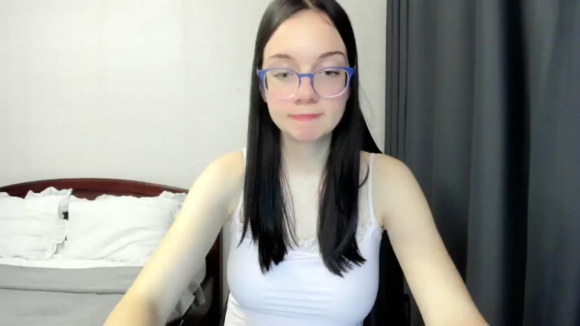 Gallery image thumbnail from Baby_Melania's myfreecams stream on, 10/27/2025, 23:40 image 14 of 20
