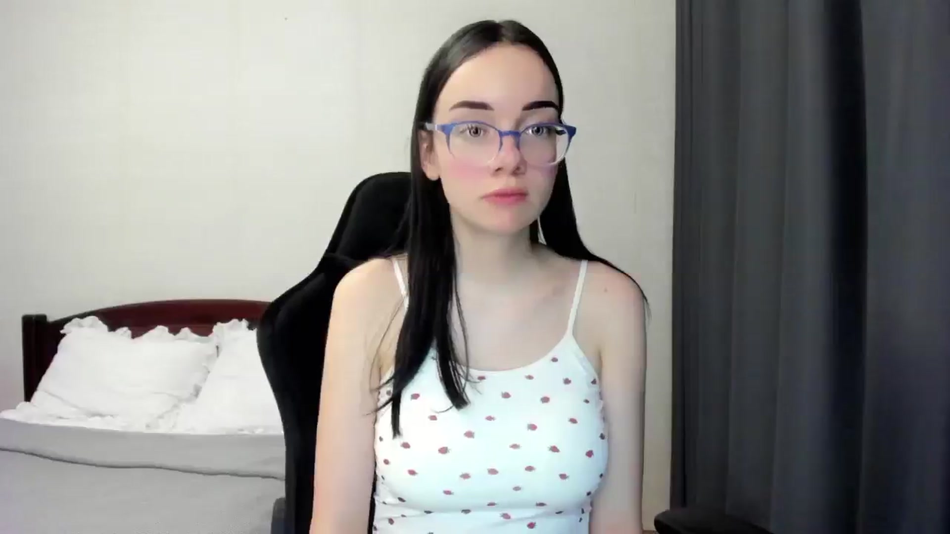 Gallery image thumbnail from Baby_Melania's myfreecams stream on, 10/28/2025, 23:18 image 9 of 20