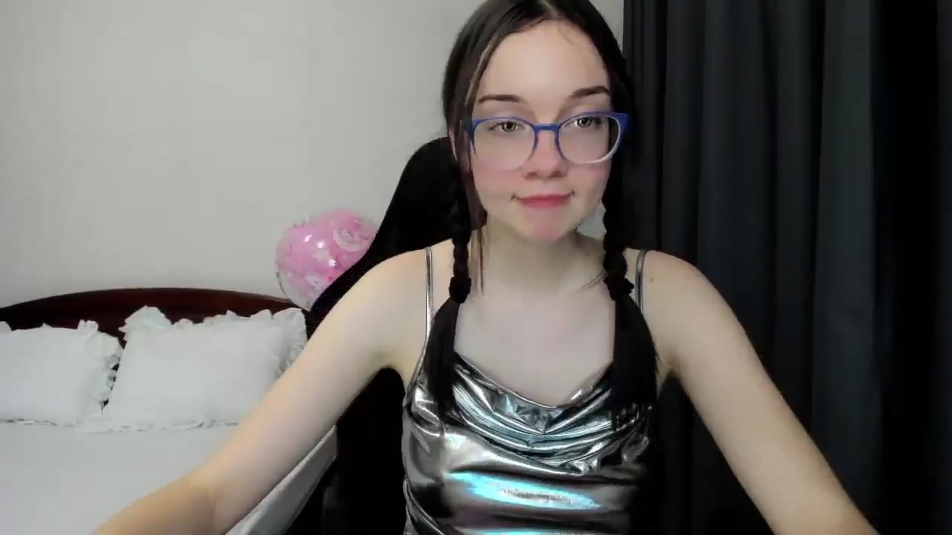 Gallery image thumbnail from Baby_Melania's myfreecams stream on, 11/06/2025, 18:32 image 5 of 20