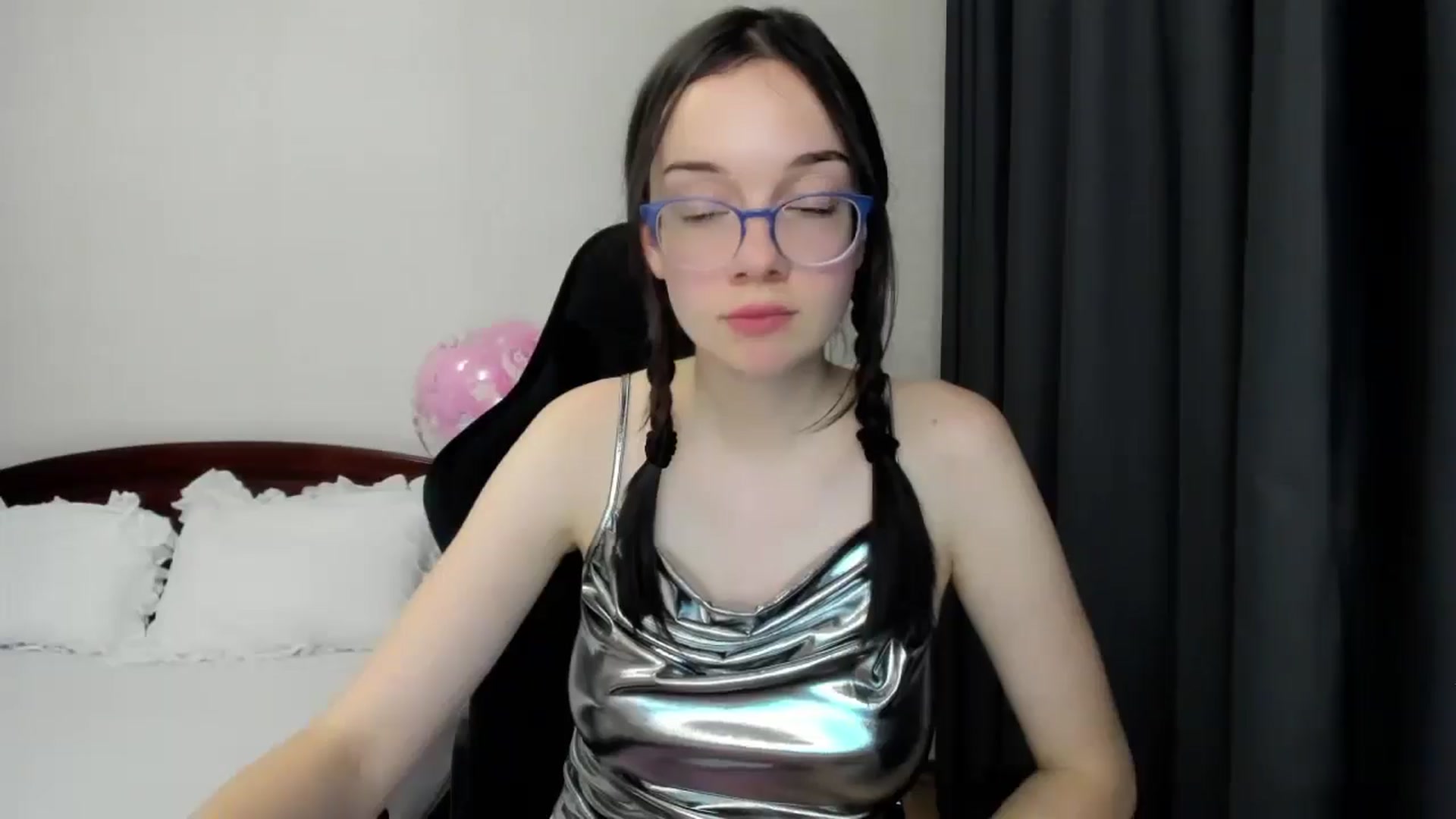 Gallery image thumbnail from Baby_Melania's myfreecams stream on, 11/06/2025, 18:32 image 12 of 20