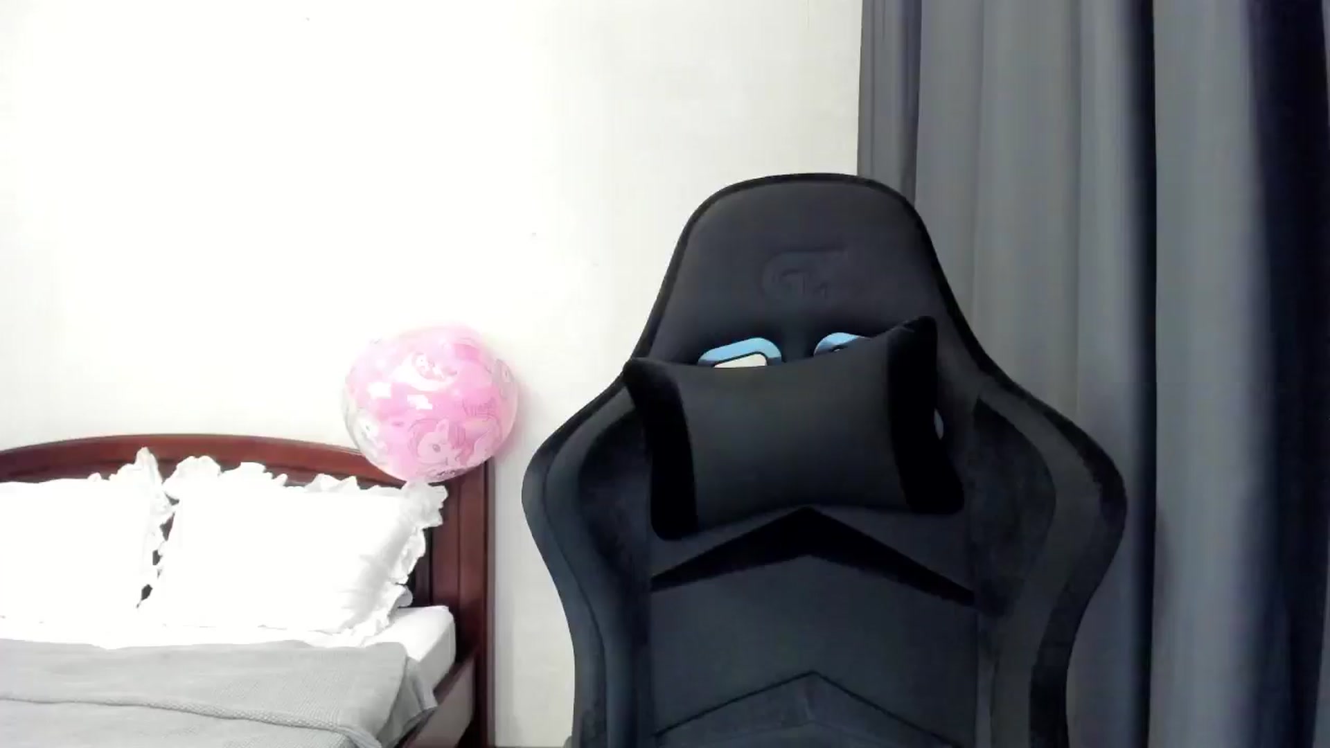 Gallery image thumbnail from Baby_Melania's myfreecams stream on, 11/08/2025, 13:47 image 15 of 20