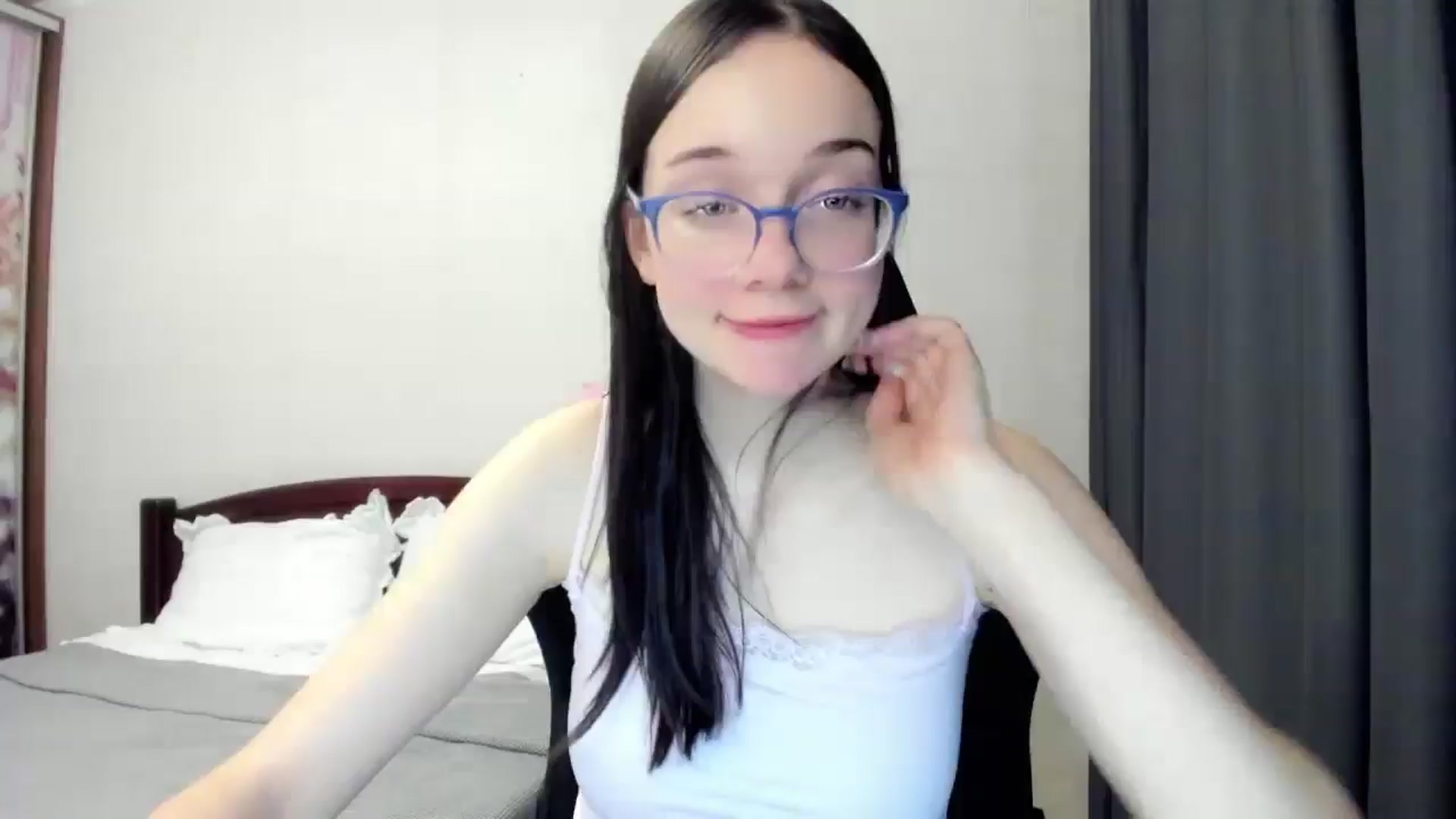 Gallery image thumbnail from Baby_Melania's myfreecams stream on, 11/08/2025, 17:50 image 18 of 20